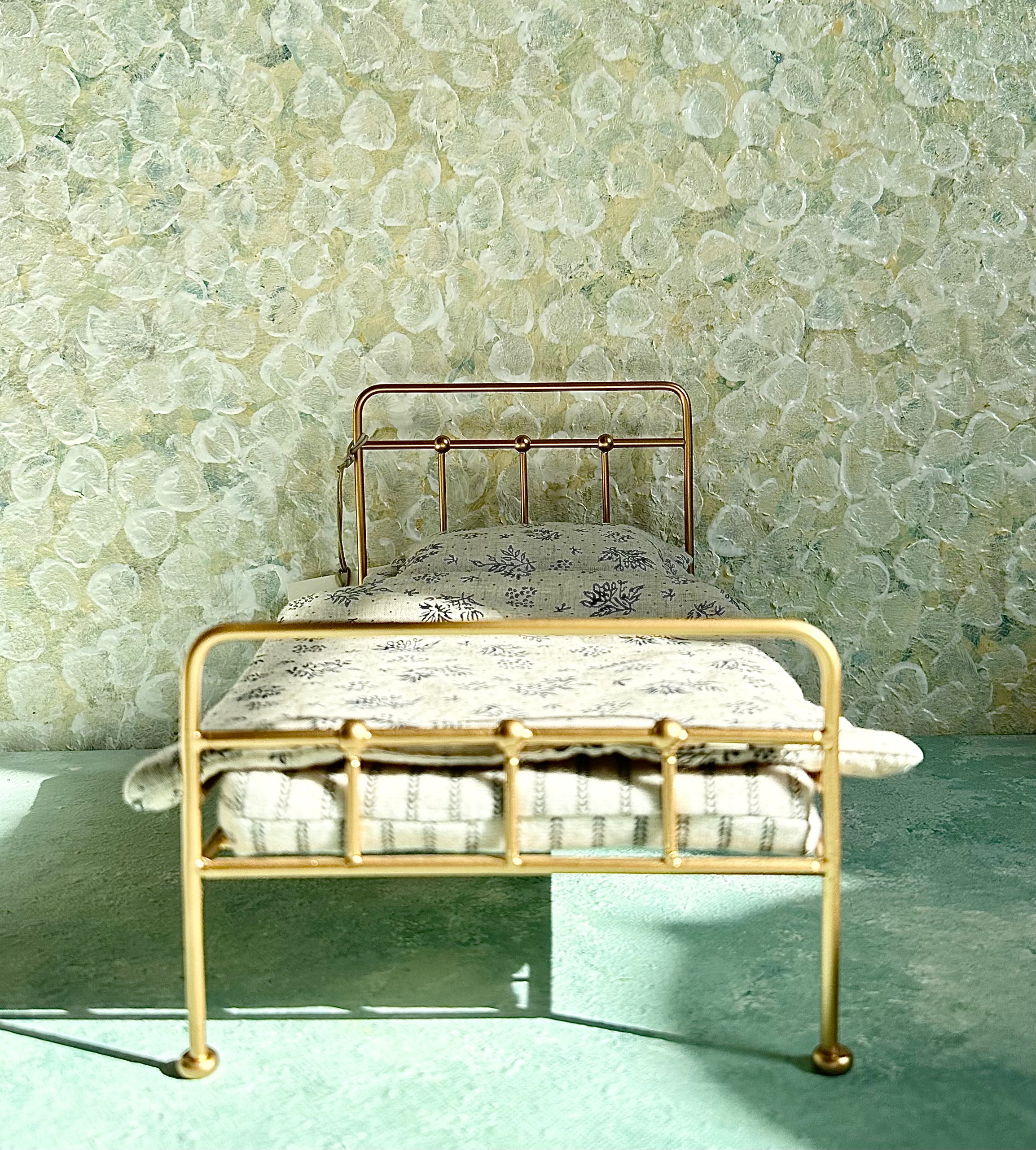 Mini Metal Bed - 2017