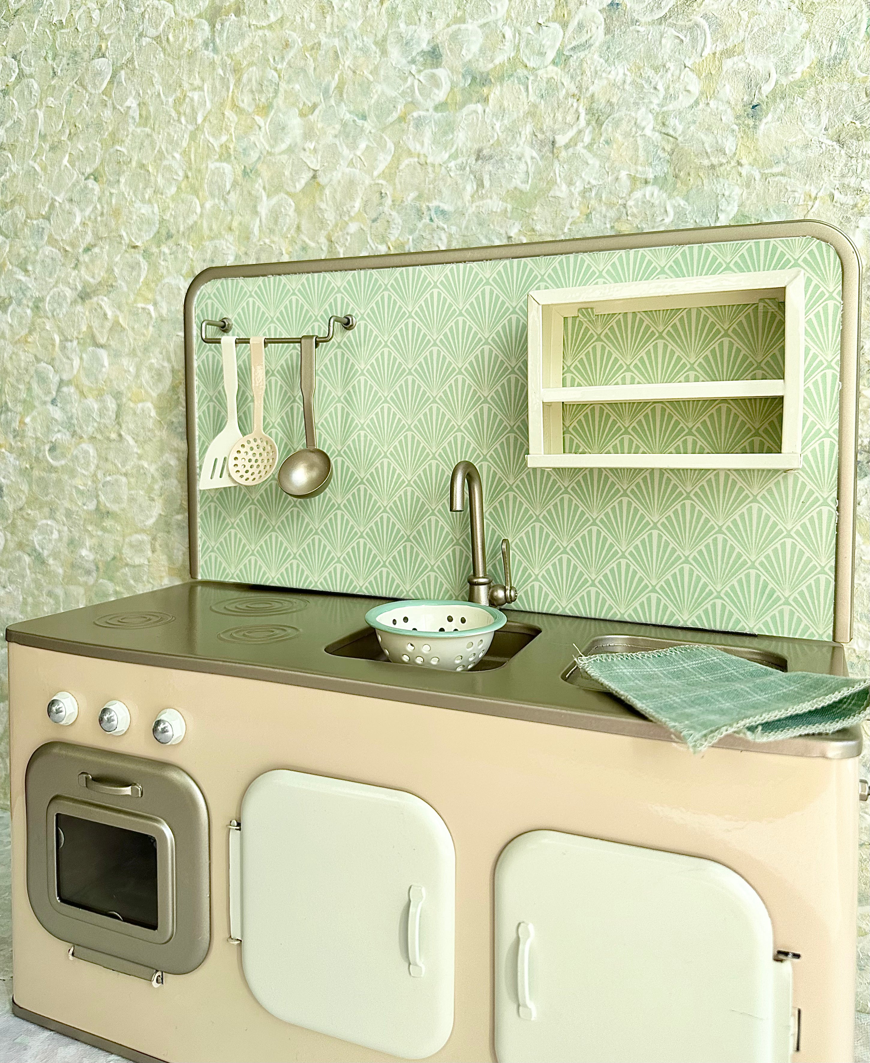 Retro Kitchen - 2017