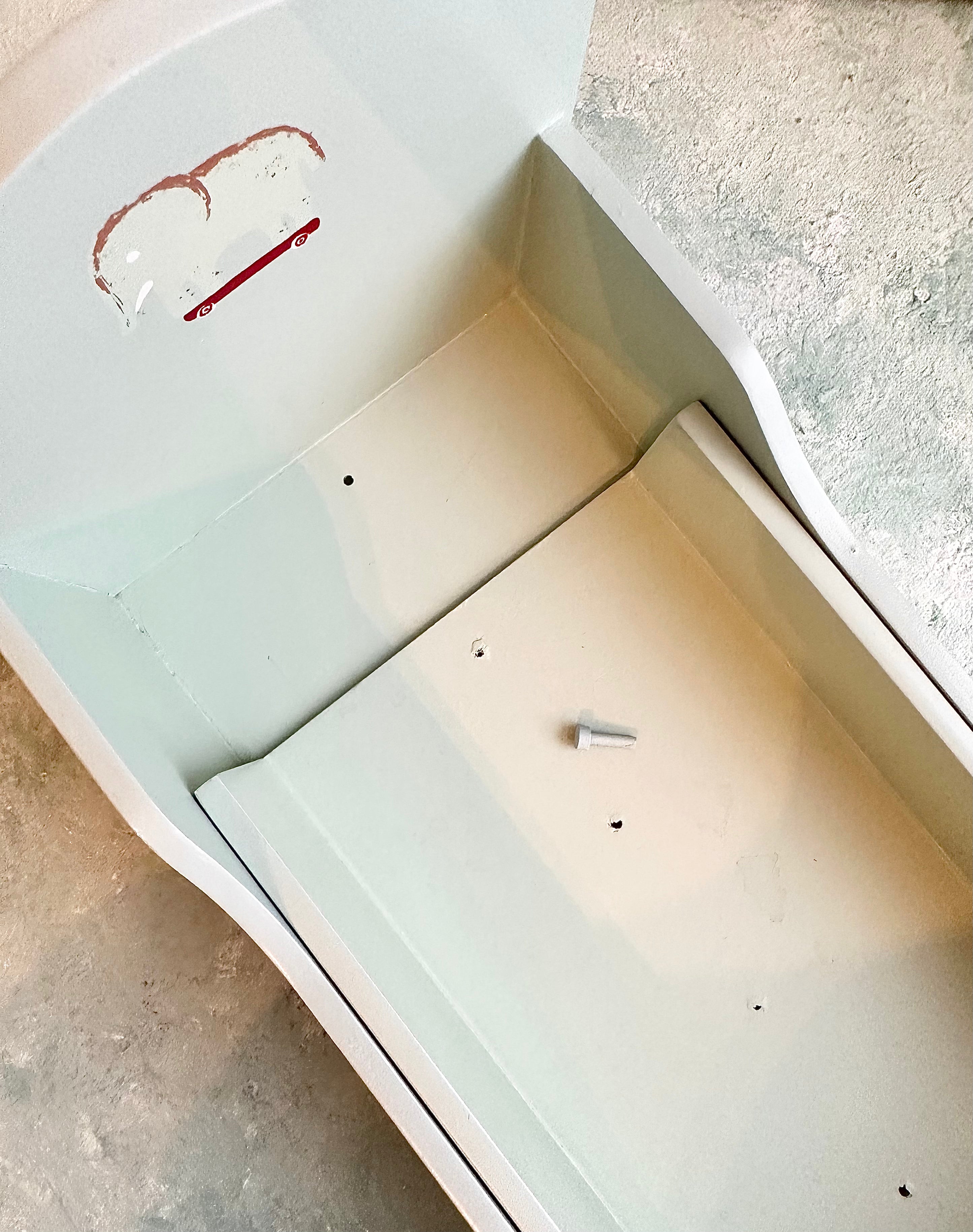 Pull Out Bed with Bedlinen - 2007