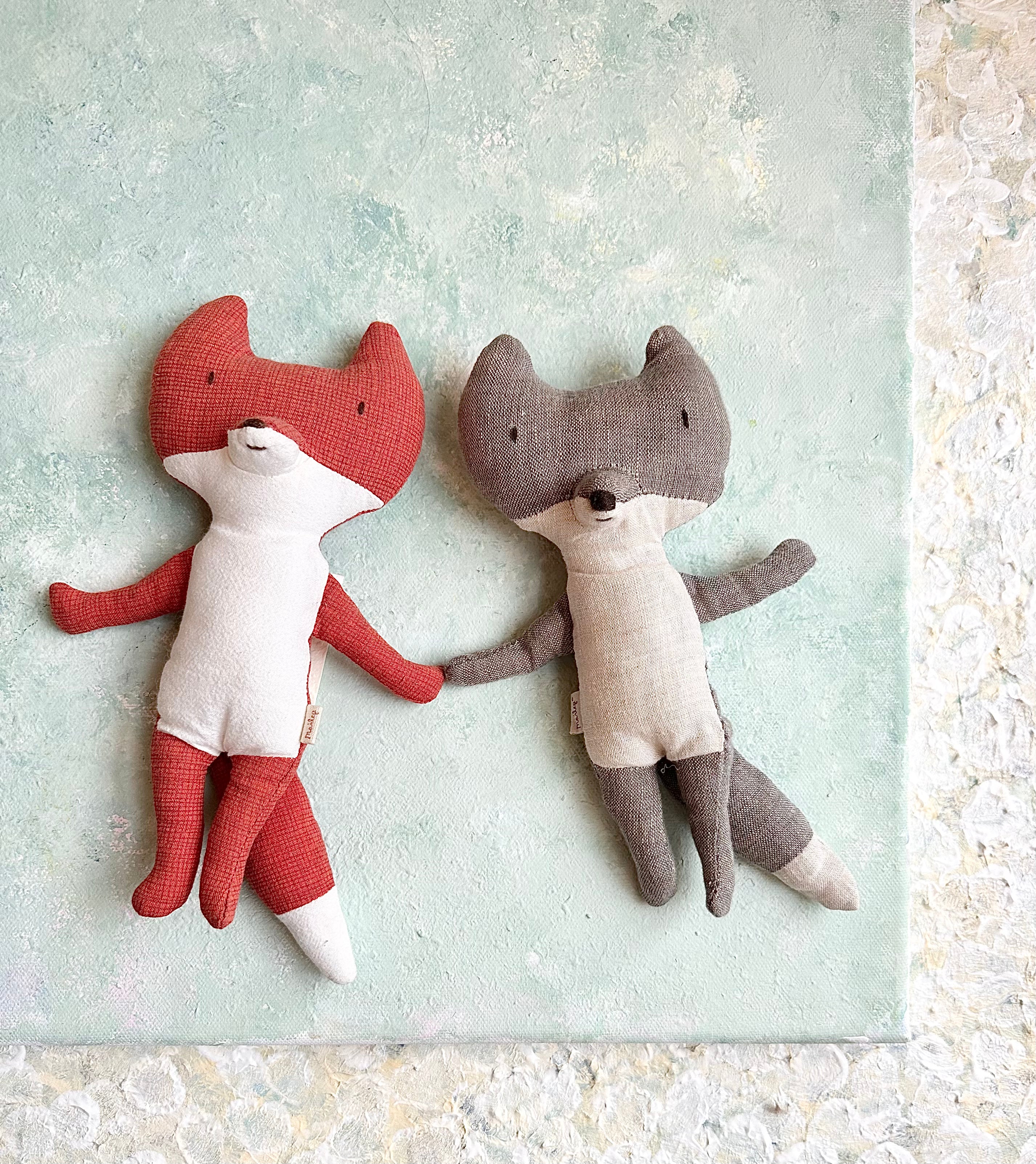 Fox & Friends: Mini Wolf - 2016