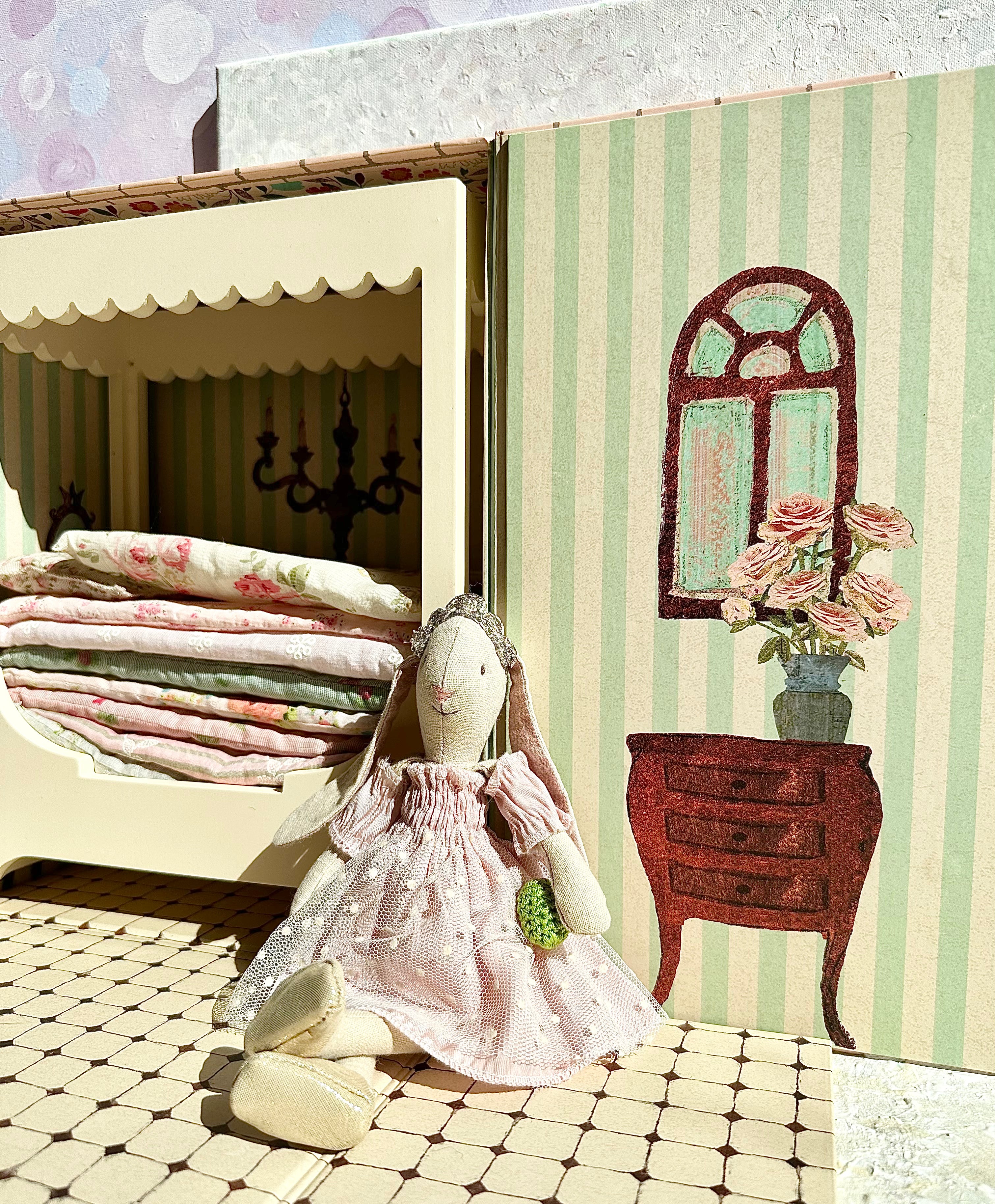 Mini Bunny & the Pea - 2013