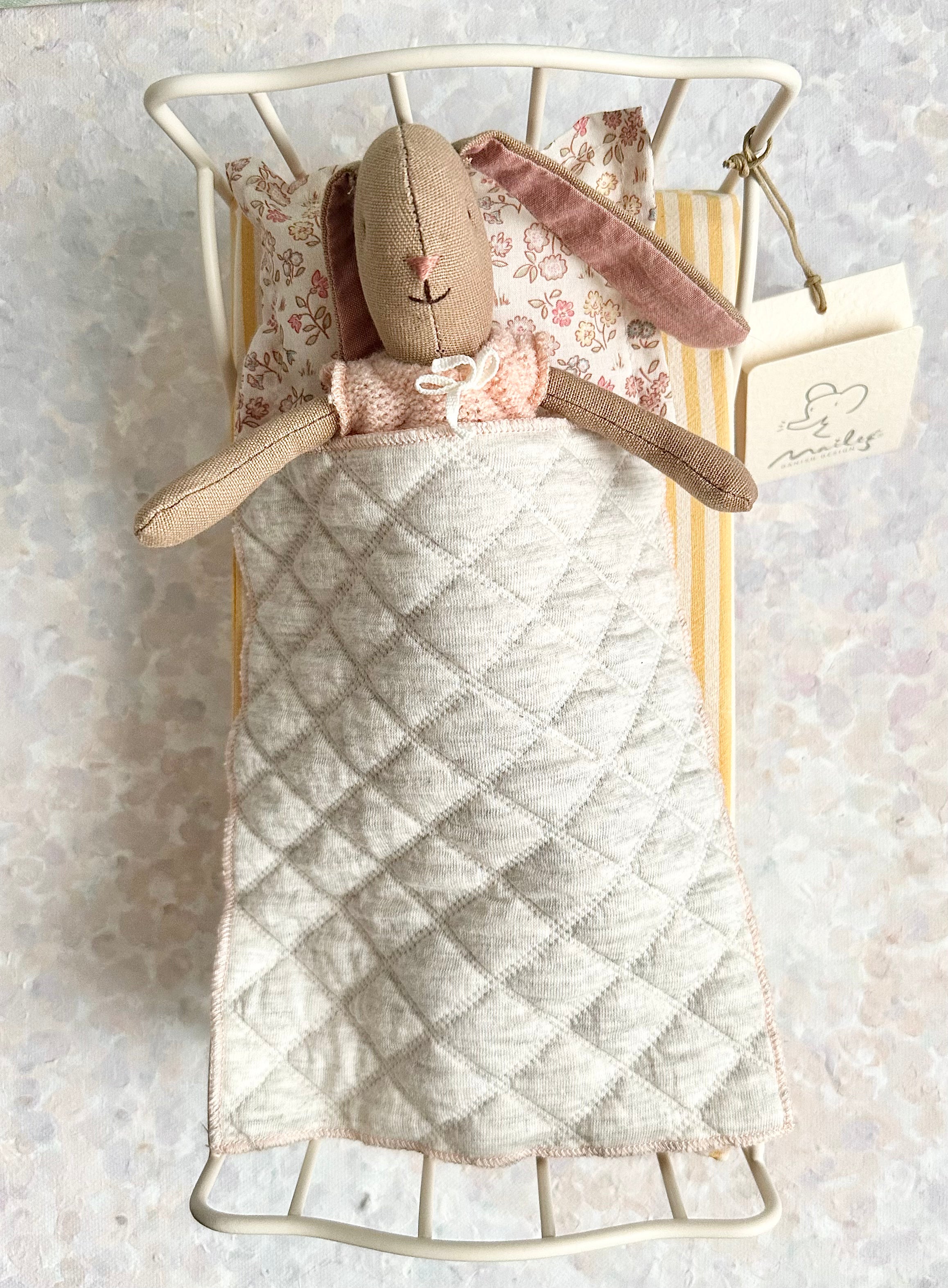 Mini Vintage Bed - 2019