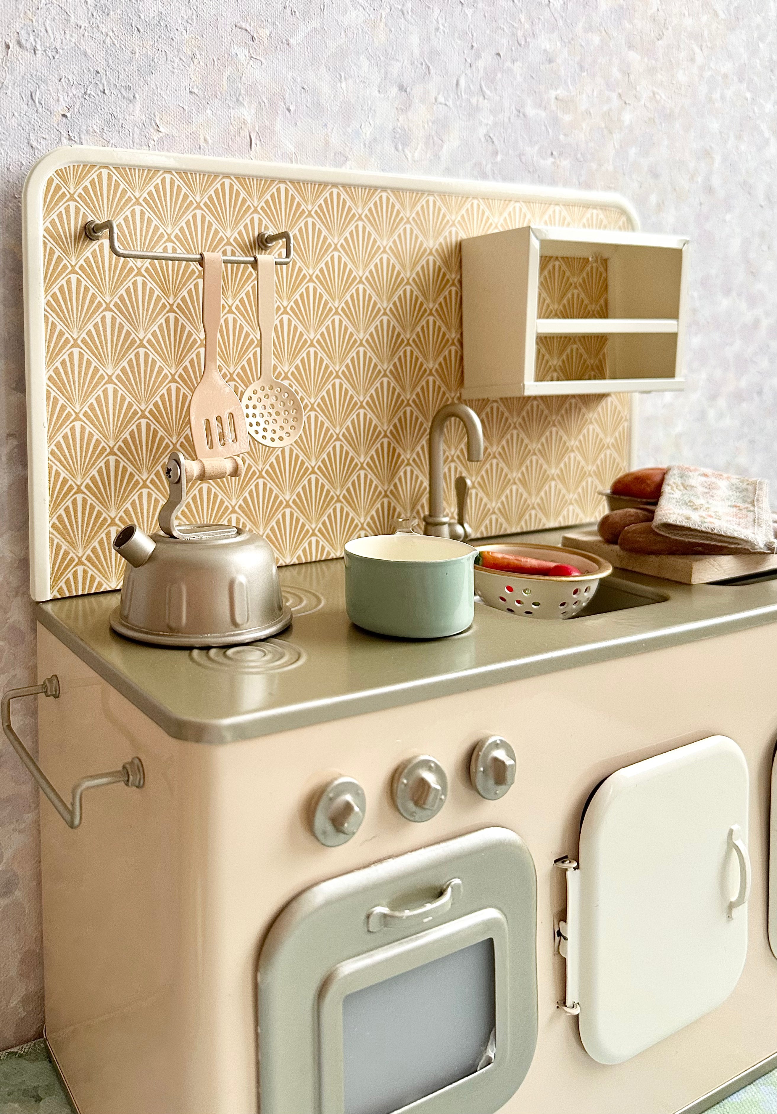 Retro Kitchen - 2019