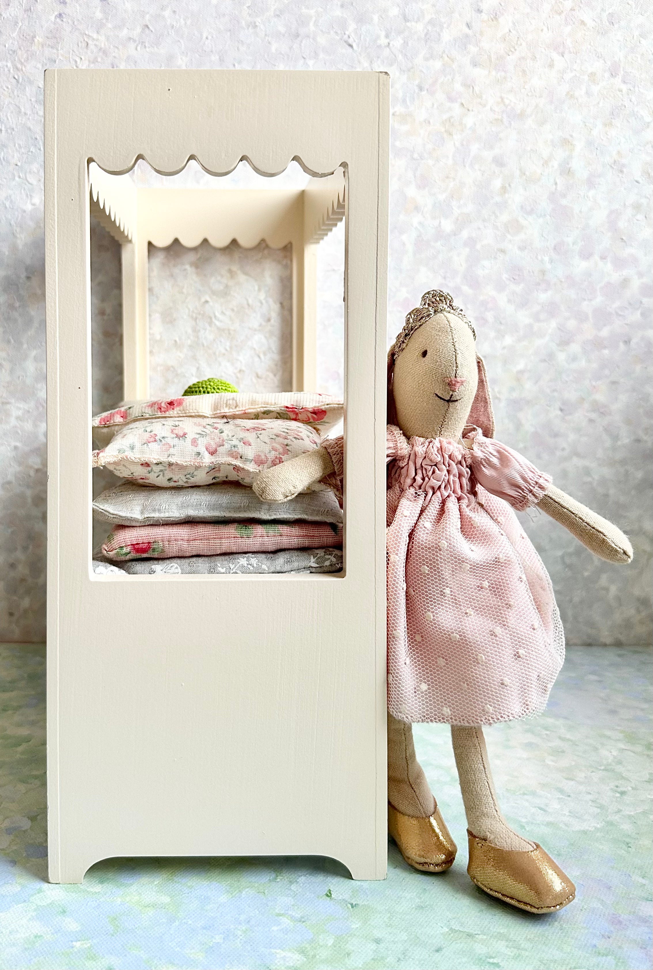 Bunny & the Pea - Bed Set