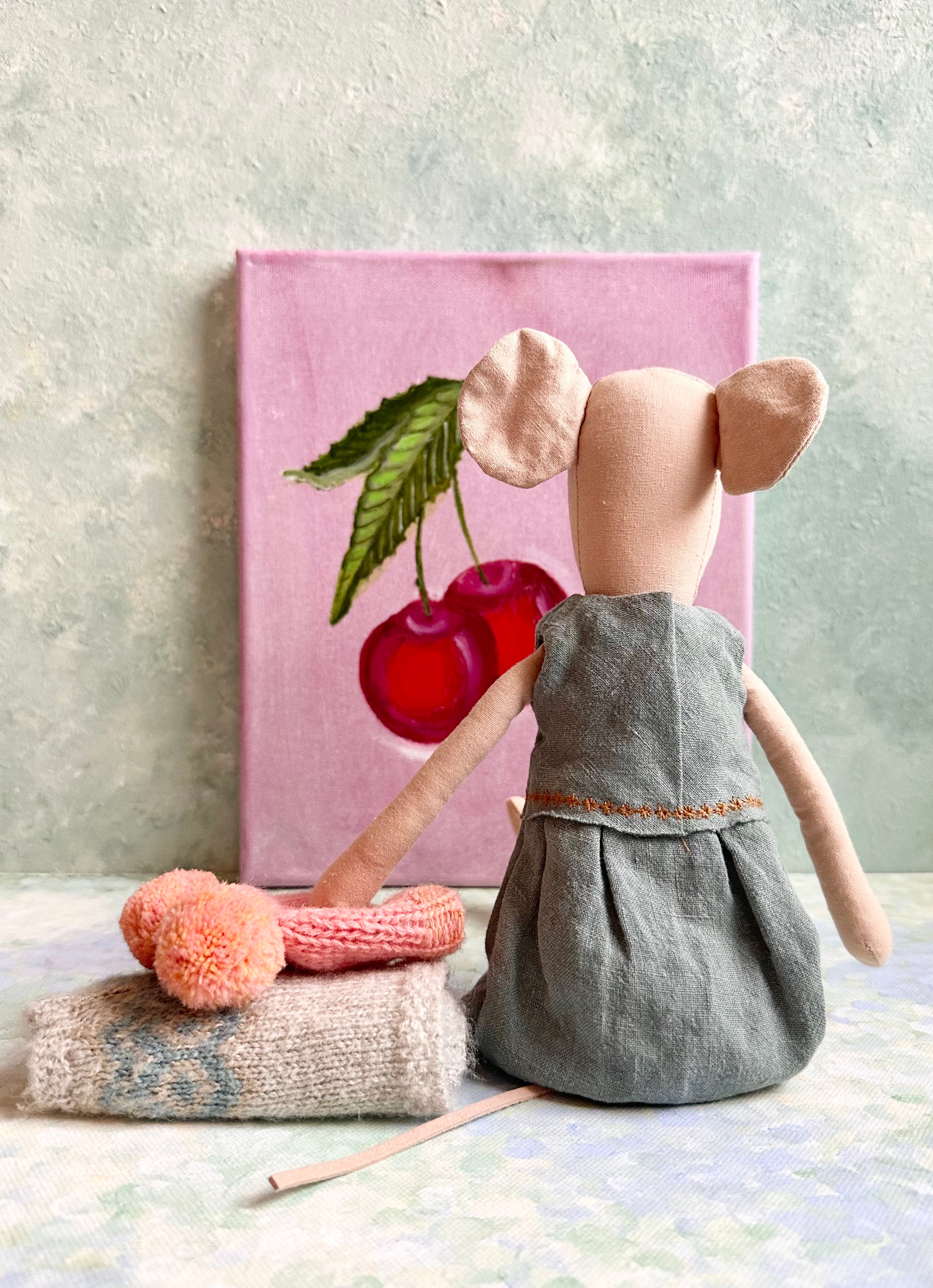 Medium Winter Mouse Girl - 2018