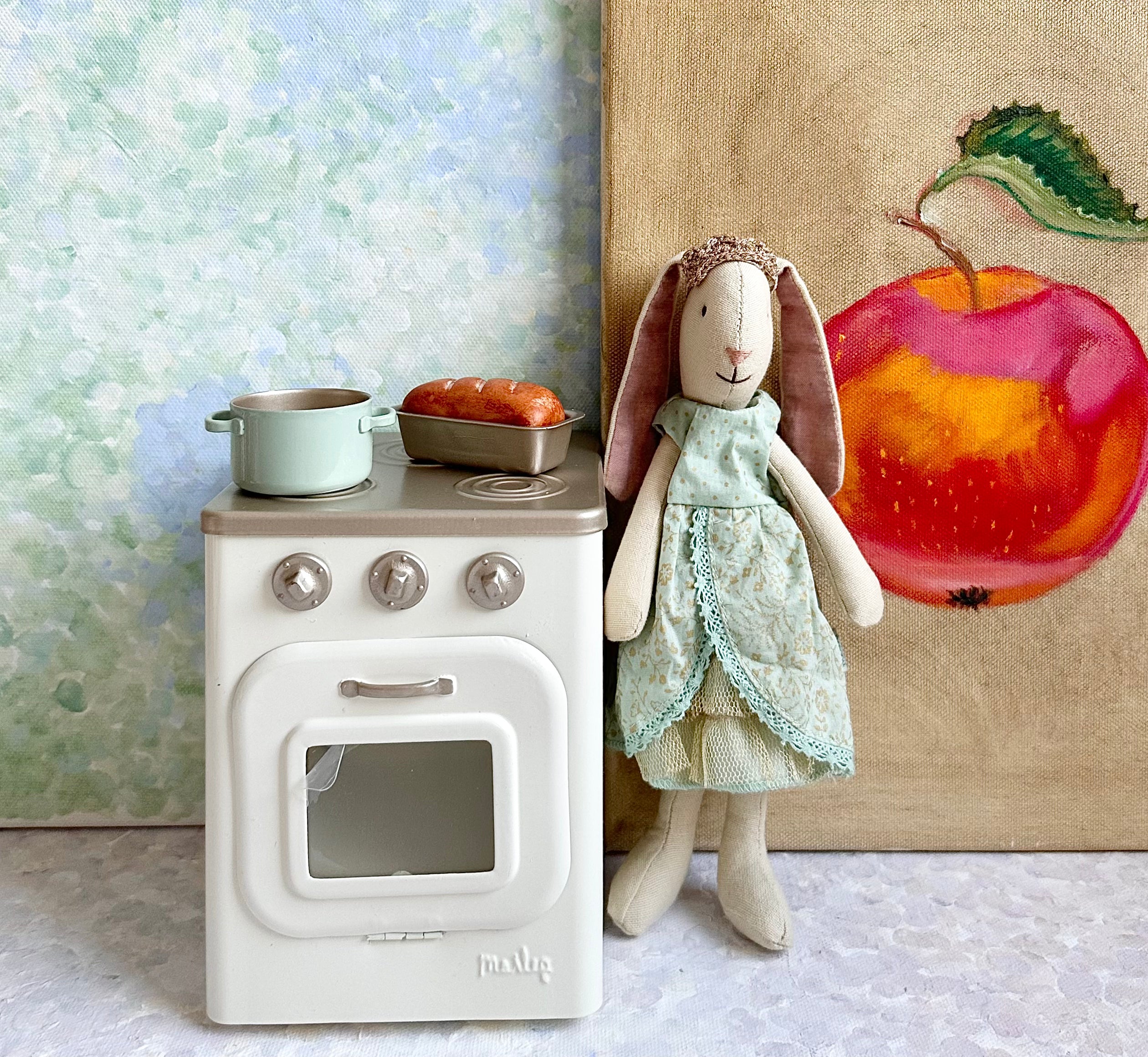 Kitchen Stove - 2017