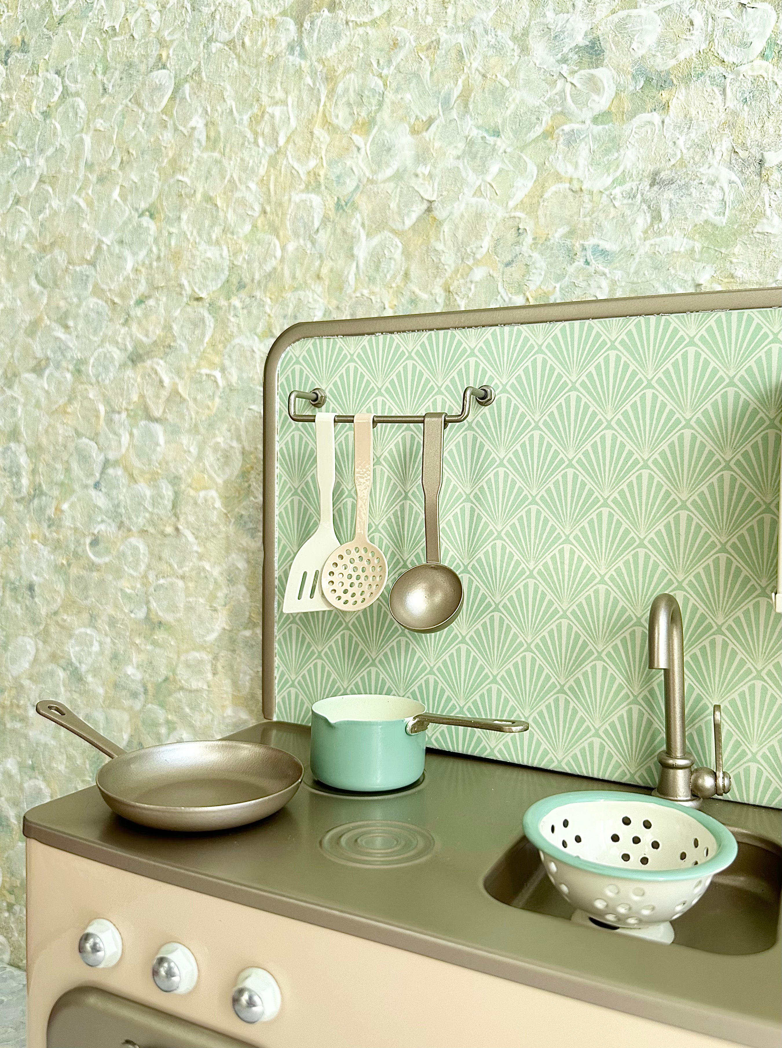 Retro Kitchen - 2017