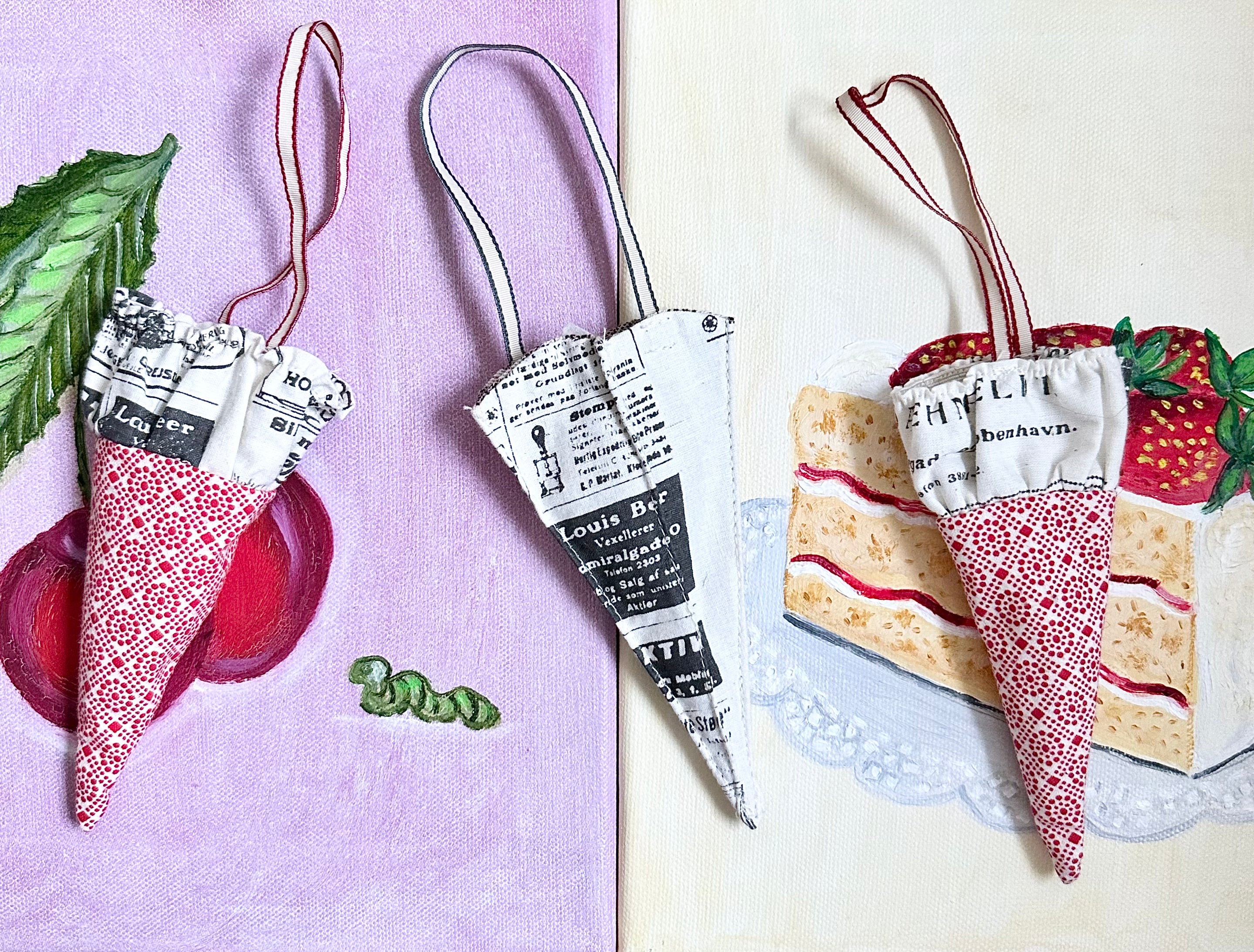 Christmas Ornament Cornet Set - 2012