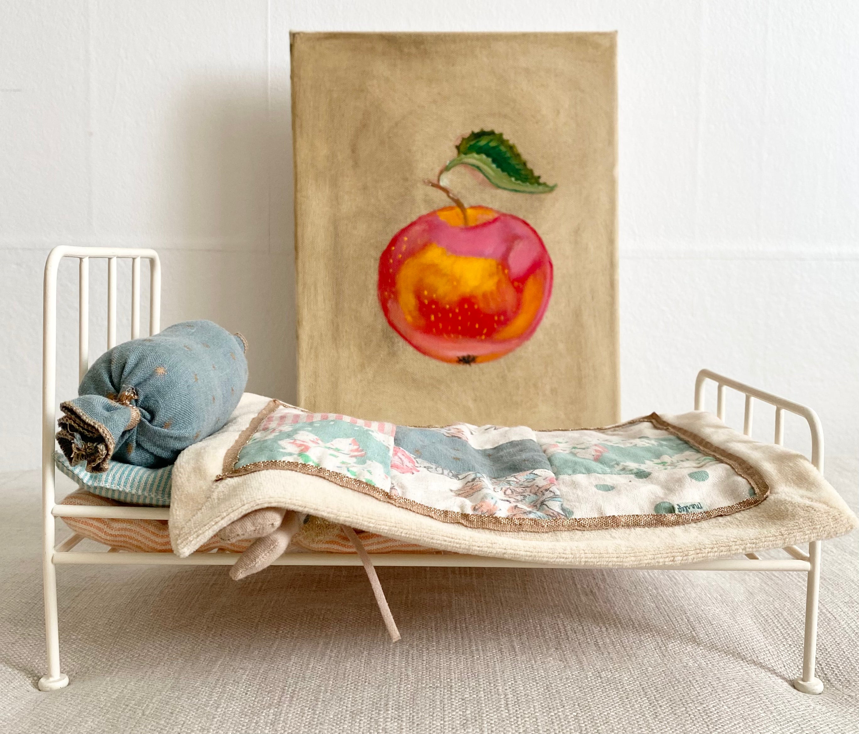 Mini Metal Bed - 2014