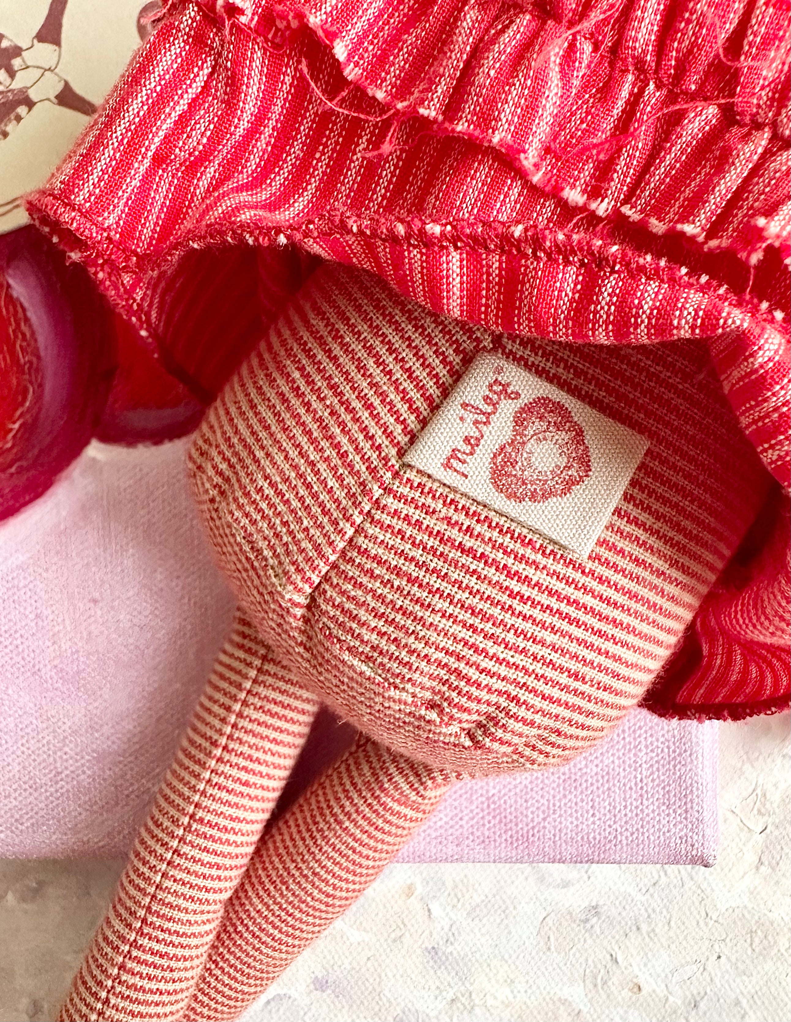 Medium Pixy Marie - 2012