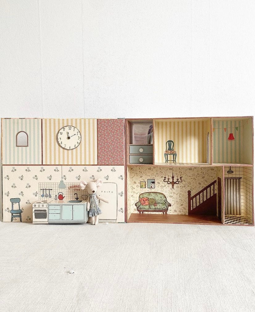 Mouse Book House - 2018