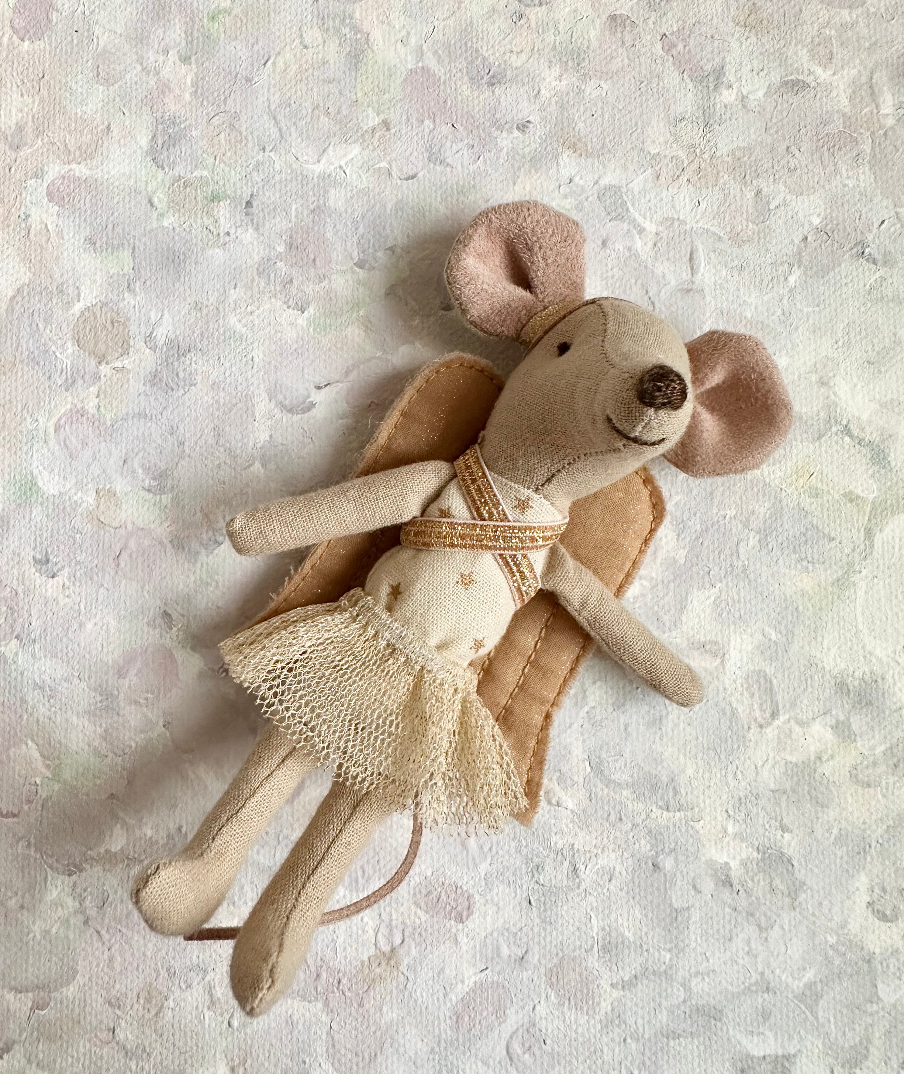 Guardian Mouse Angel in Suitcase - 2016