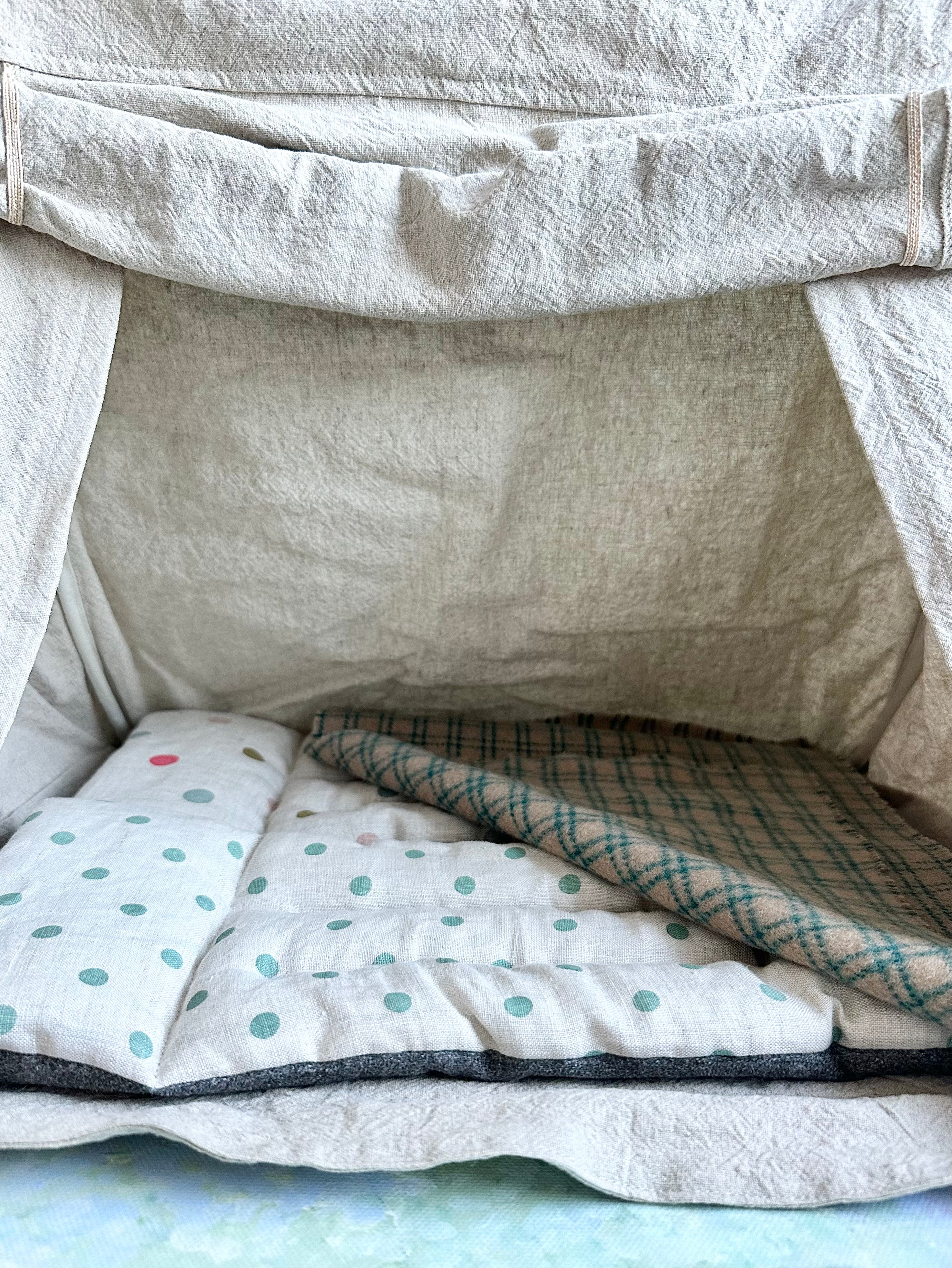 Best Friends Happy Camper Tent - 2017