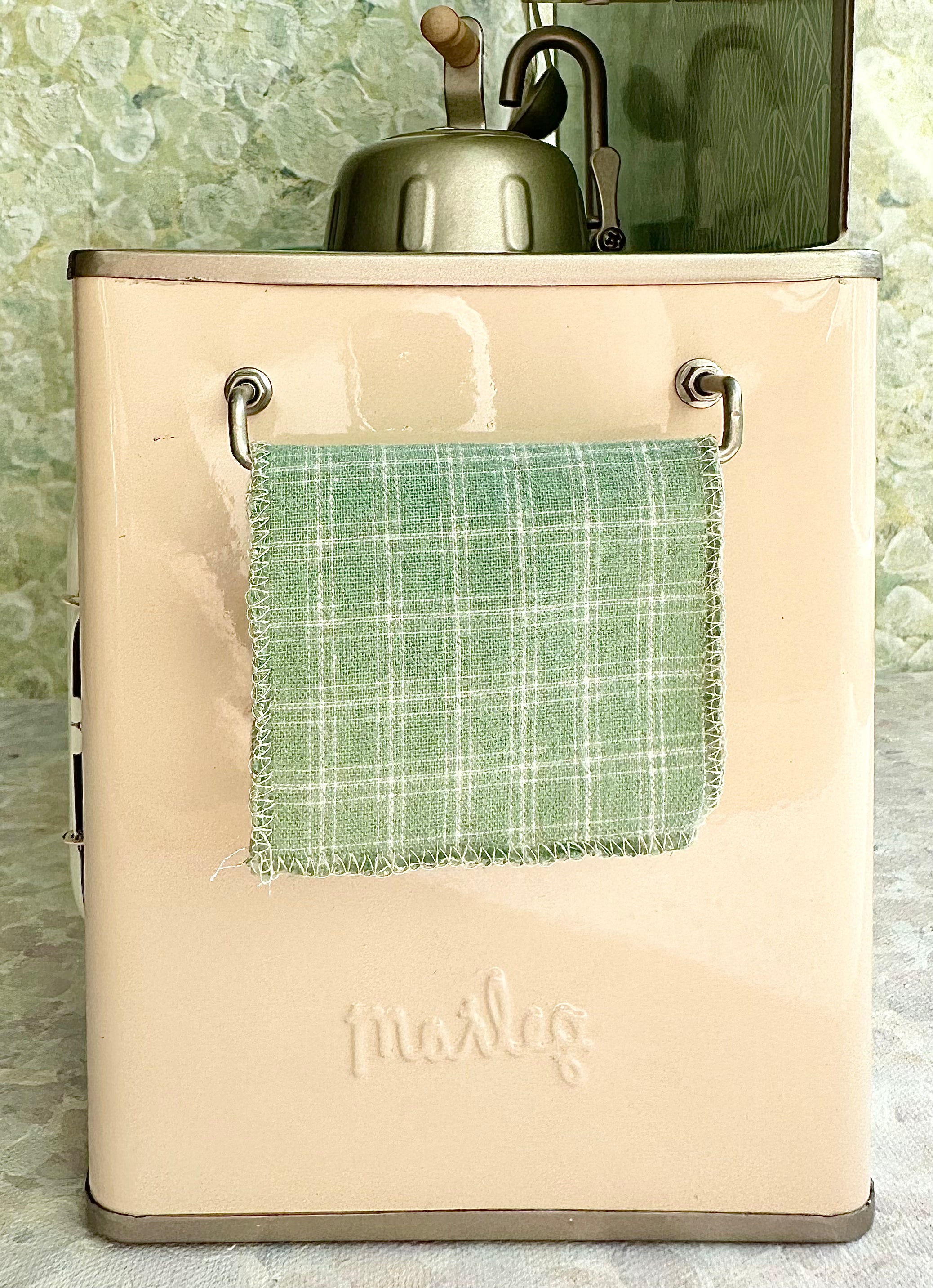 Retro Kitchen - 2017