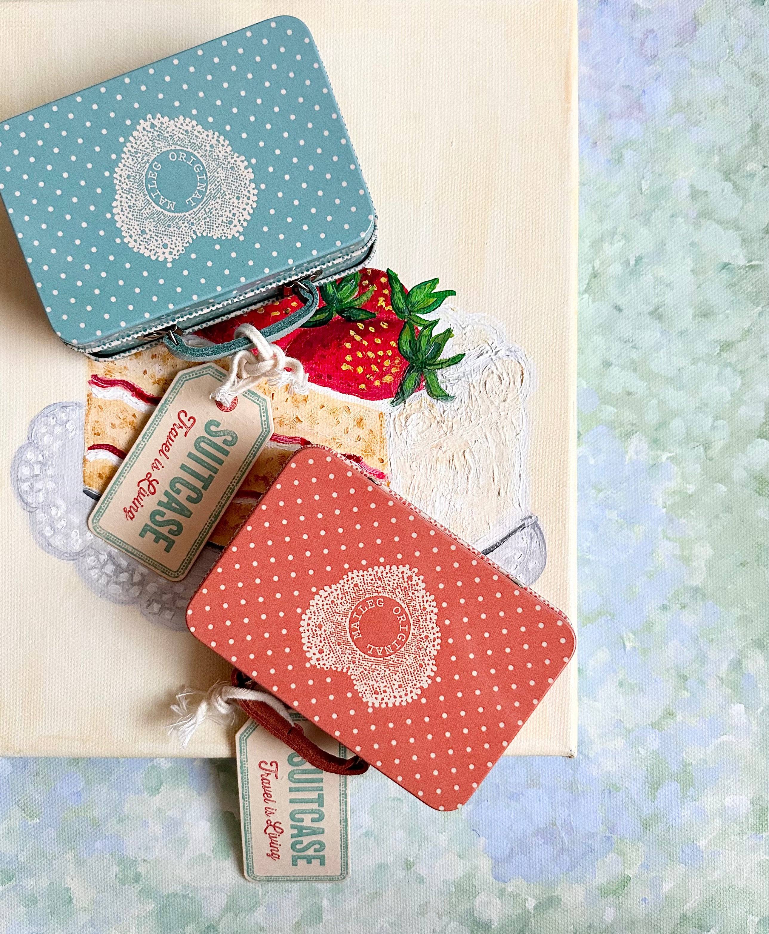 Suitcase/tin - Blue Dot