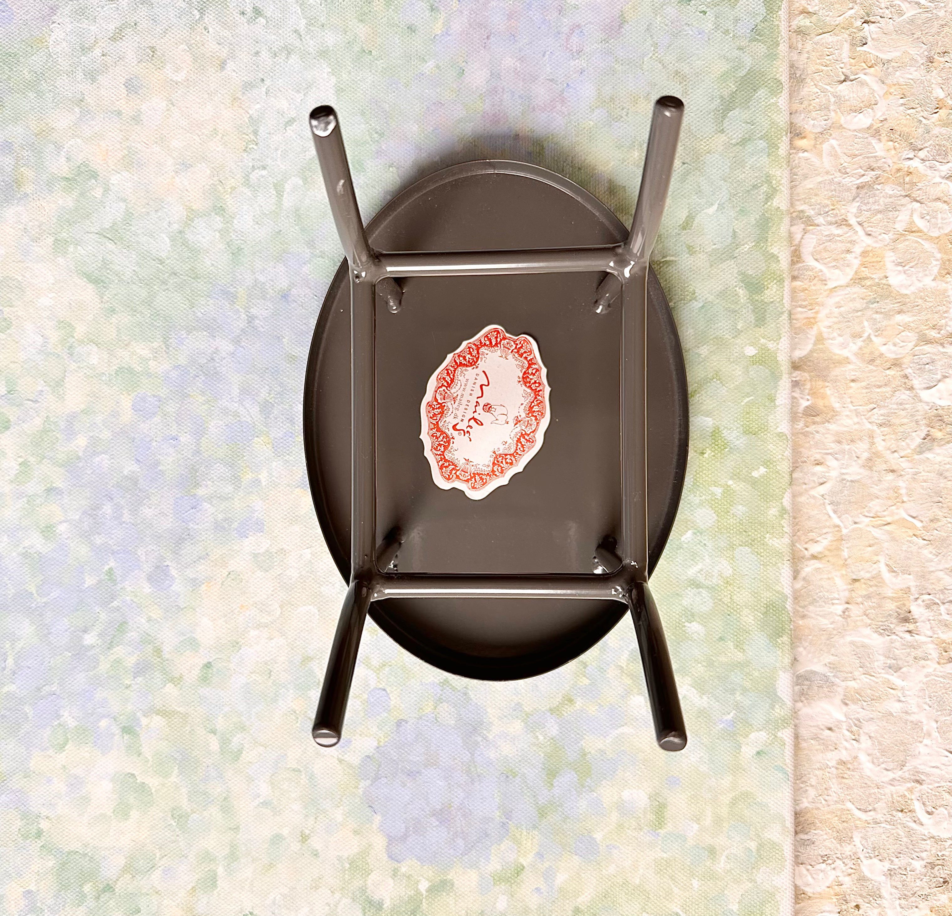 Café Table with Chairs - 2014