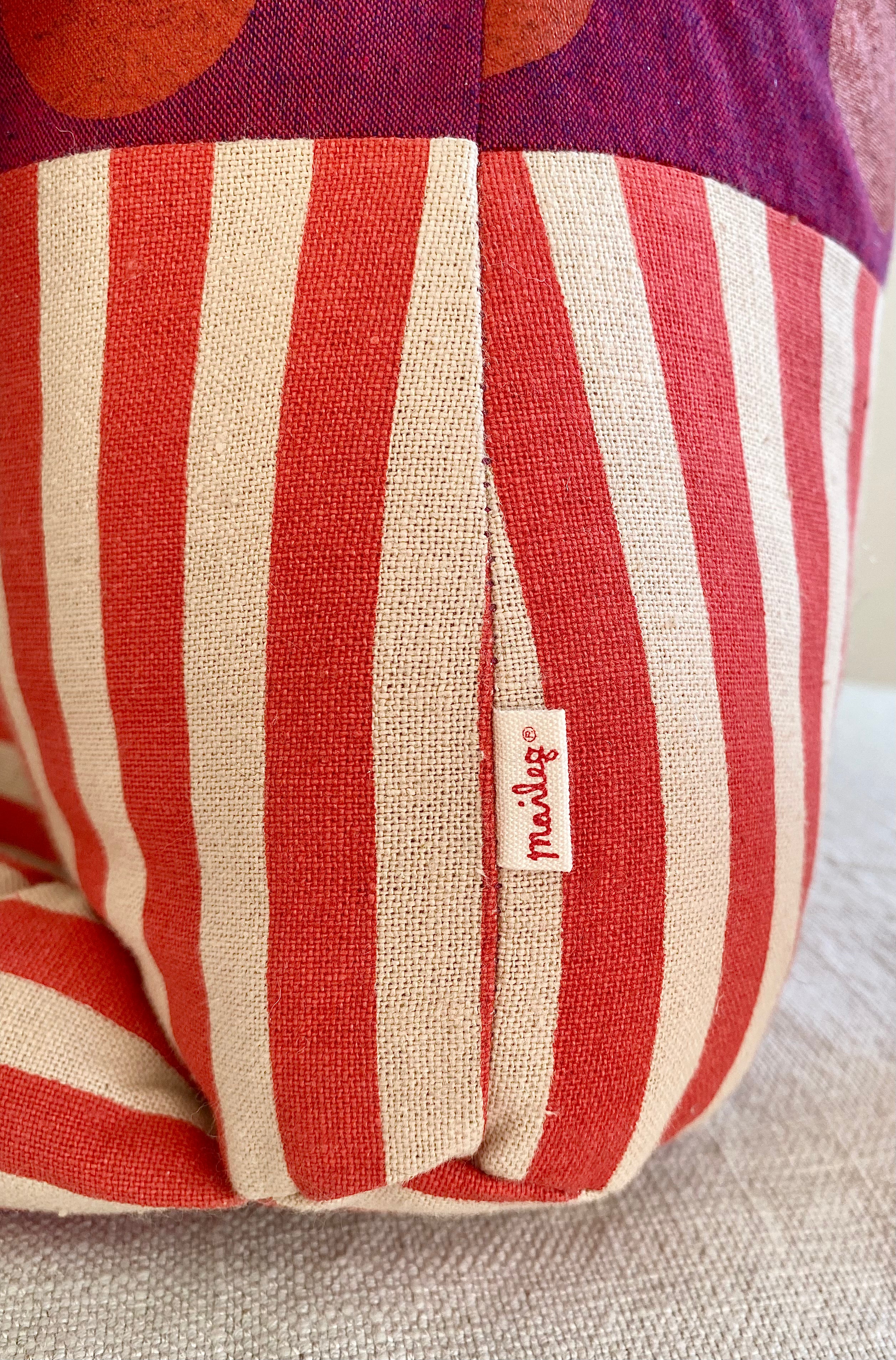 Mega Maxi Stilt Clown - 2013