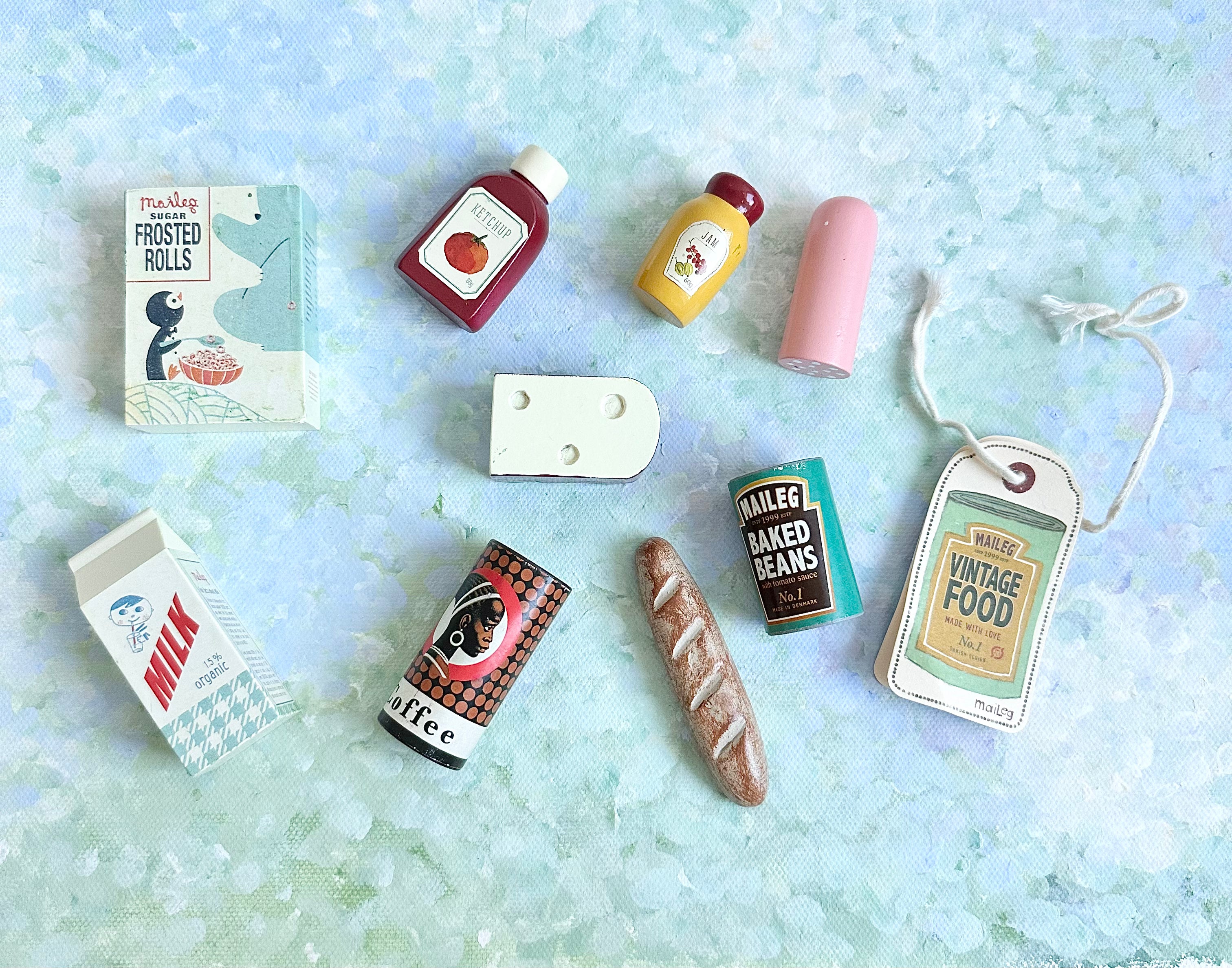 Vintage Food in Box - 2019