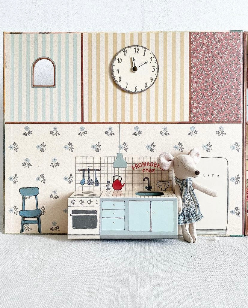 Mouse Book House - 2018