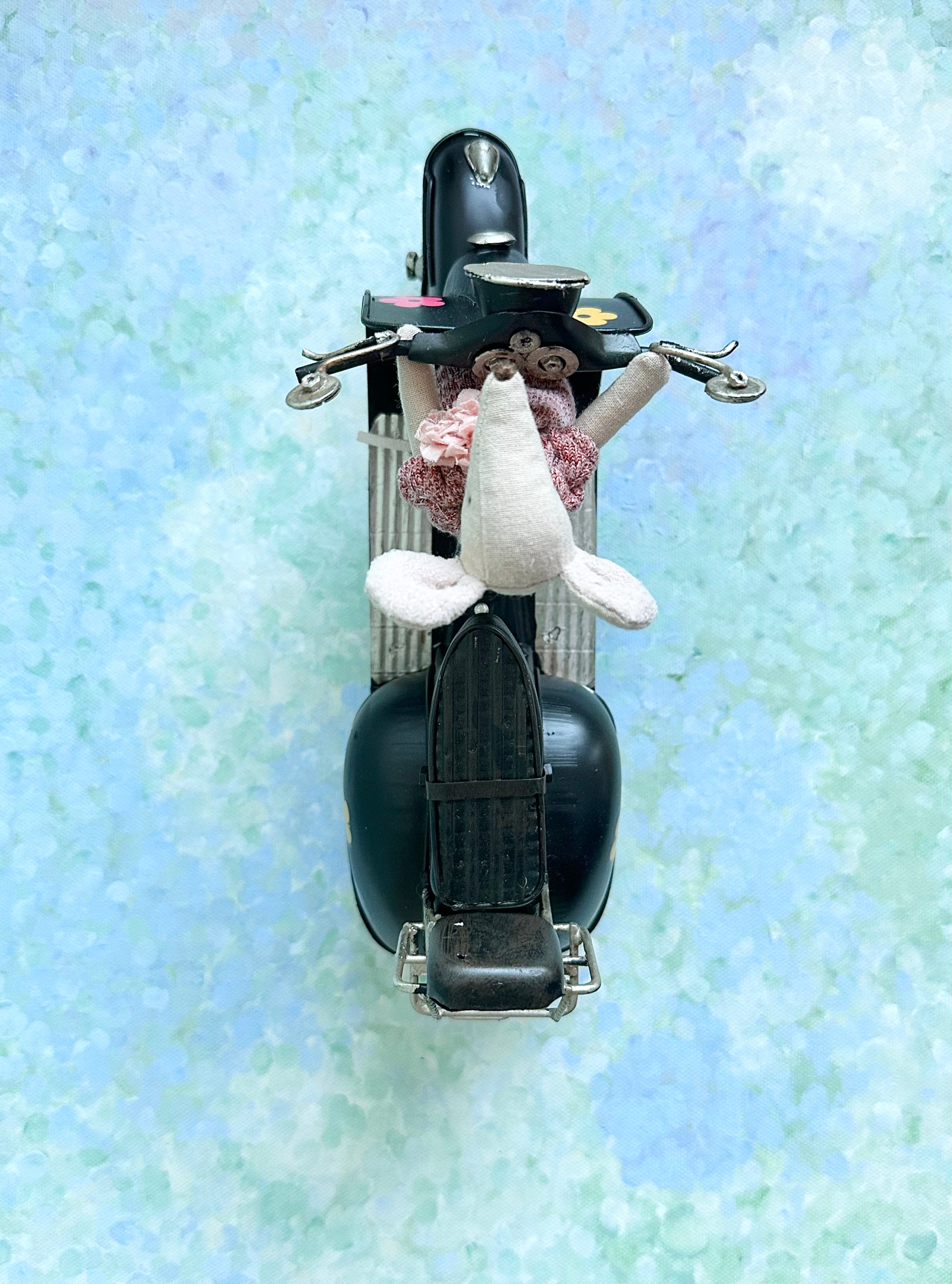 Miniature Vintage Vespa