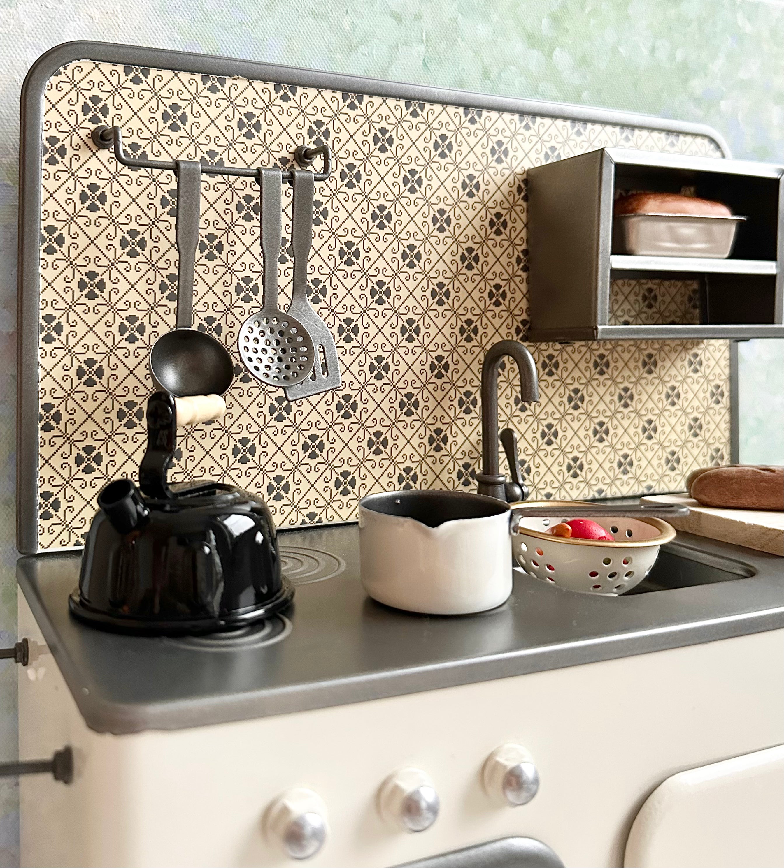 Retro Kitchen - 2017 [no box]