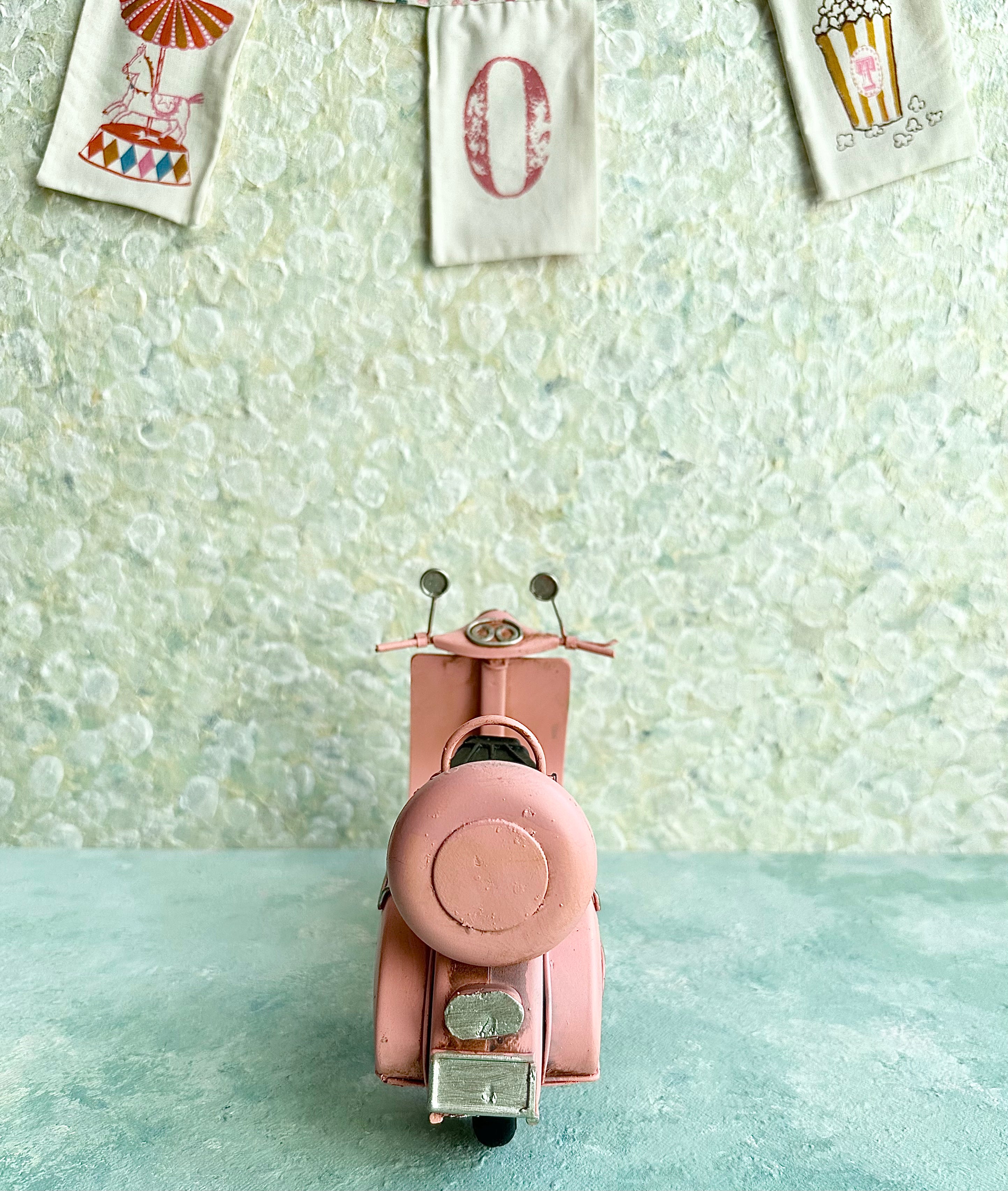 Miniature Vintage Vespa