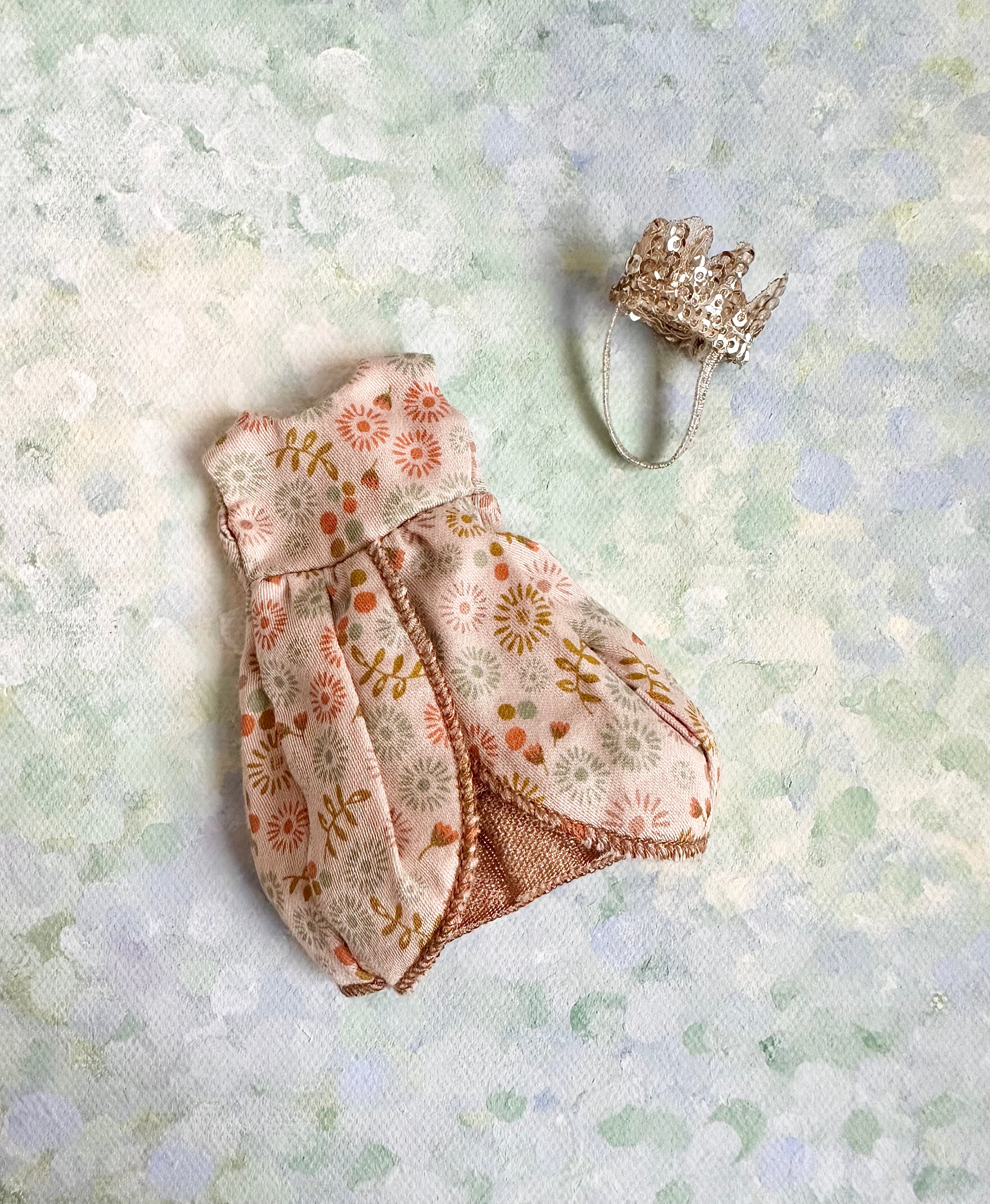 Mouse Queen Outfit - 2018