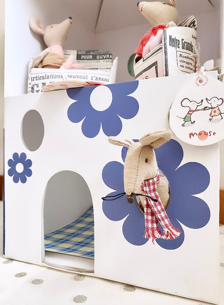 Mouse House Milk Cartoon - 2011