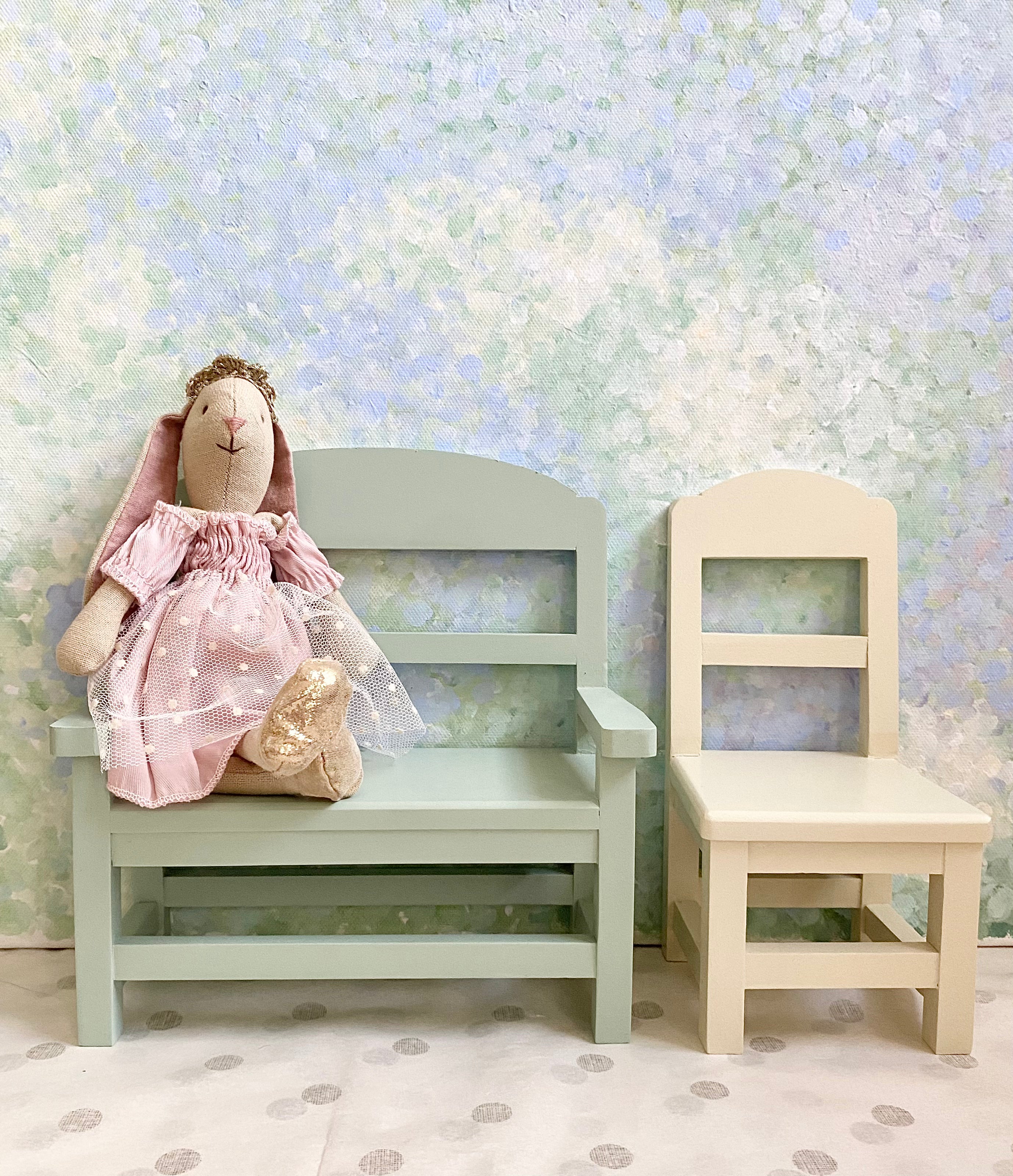 Furniture Set - 2007