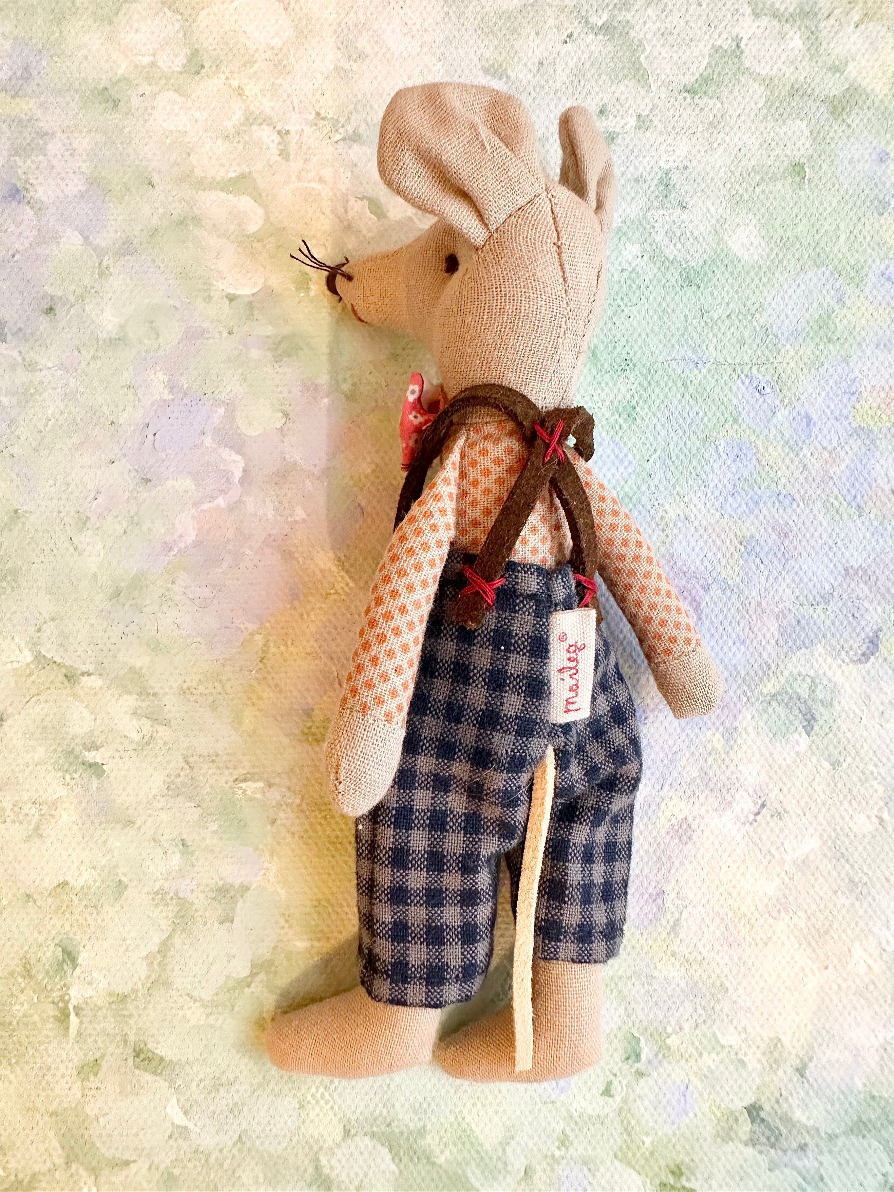 Mum & Dad in Cigar Box - 2015