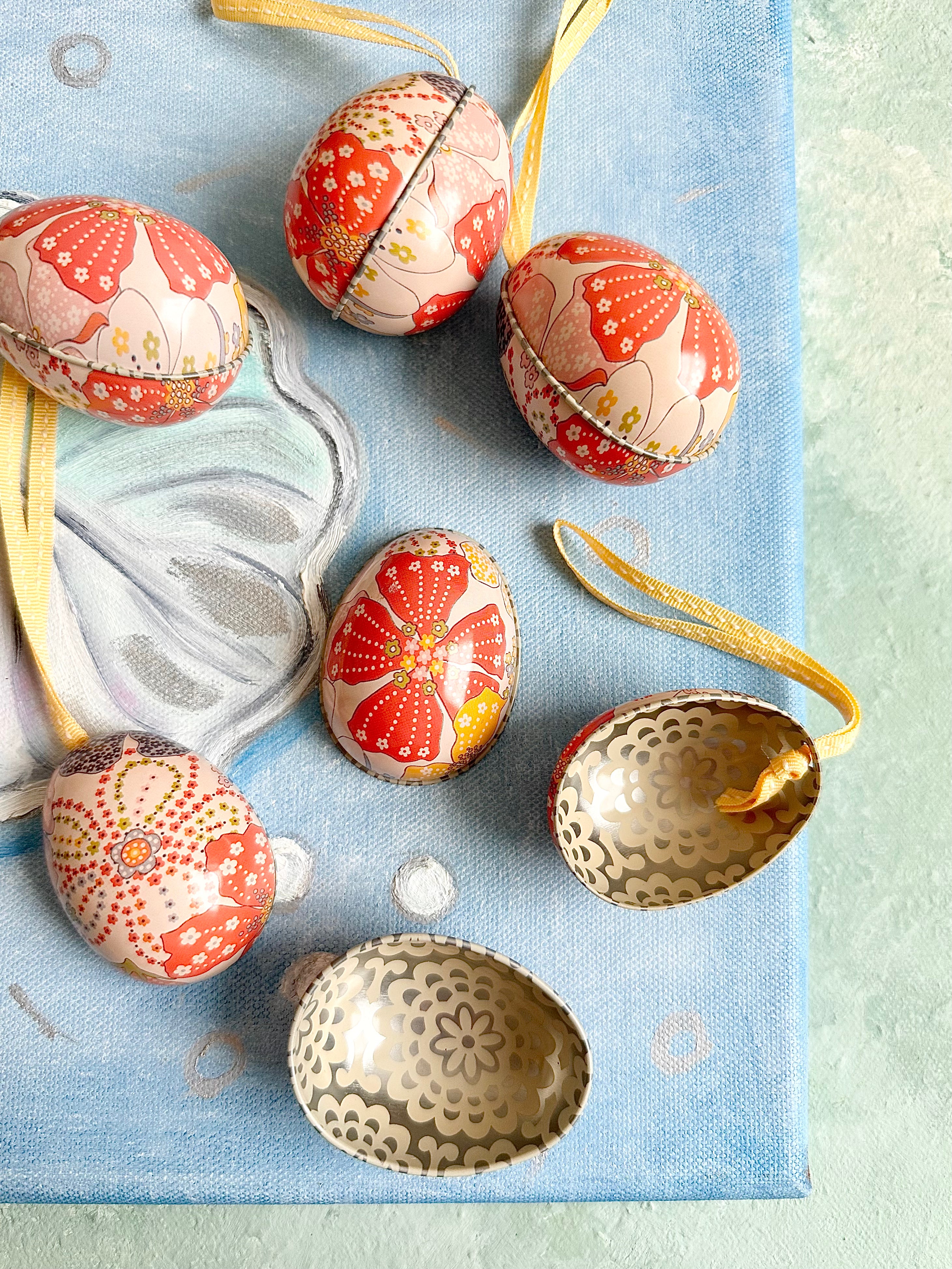 Mini Easter Metal Egg - 2012