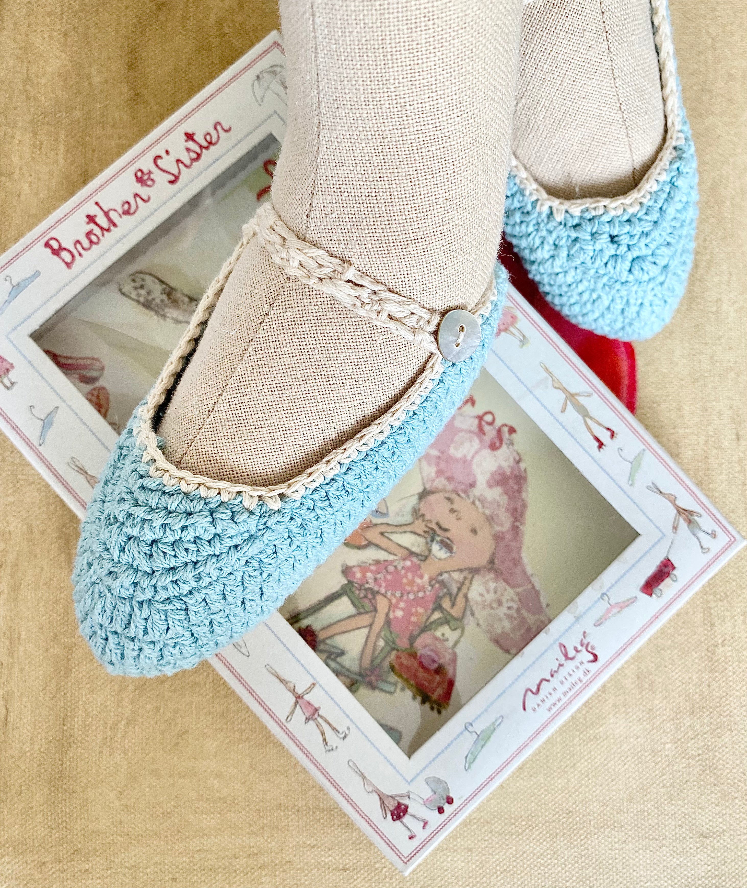 Brother & Sister: Shoes in Box - 2010