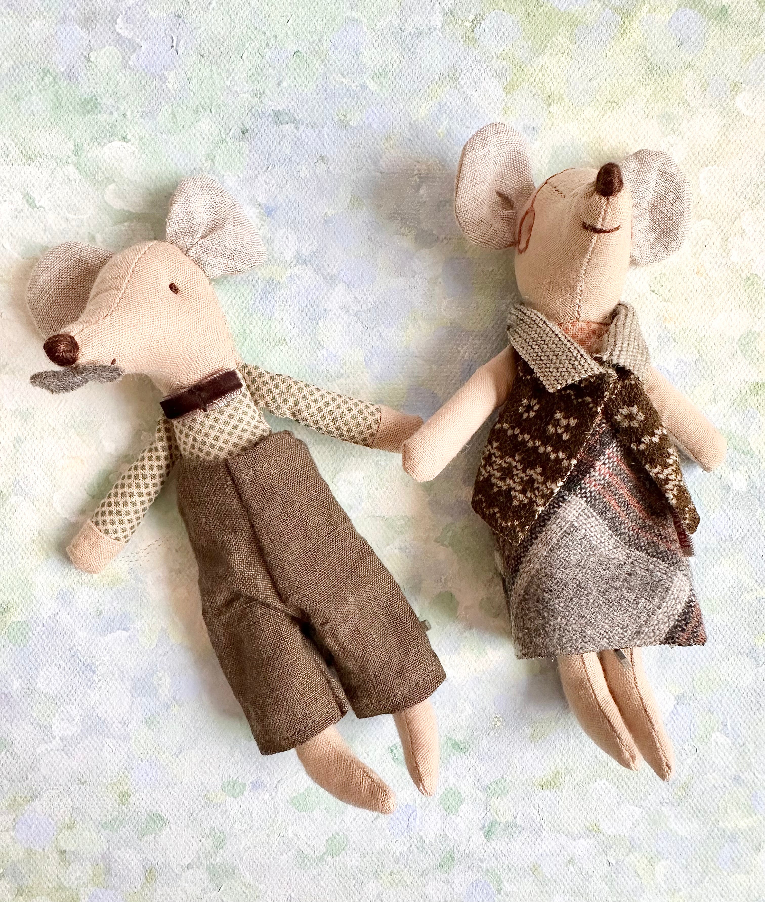 Grandpa & Grandma in Matchbox - 2016