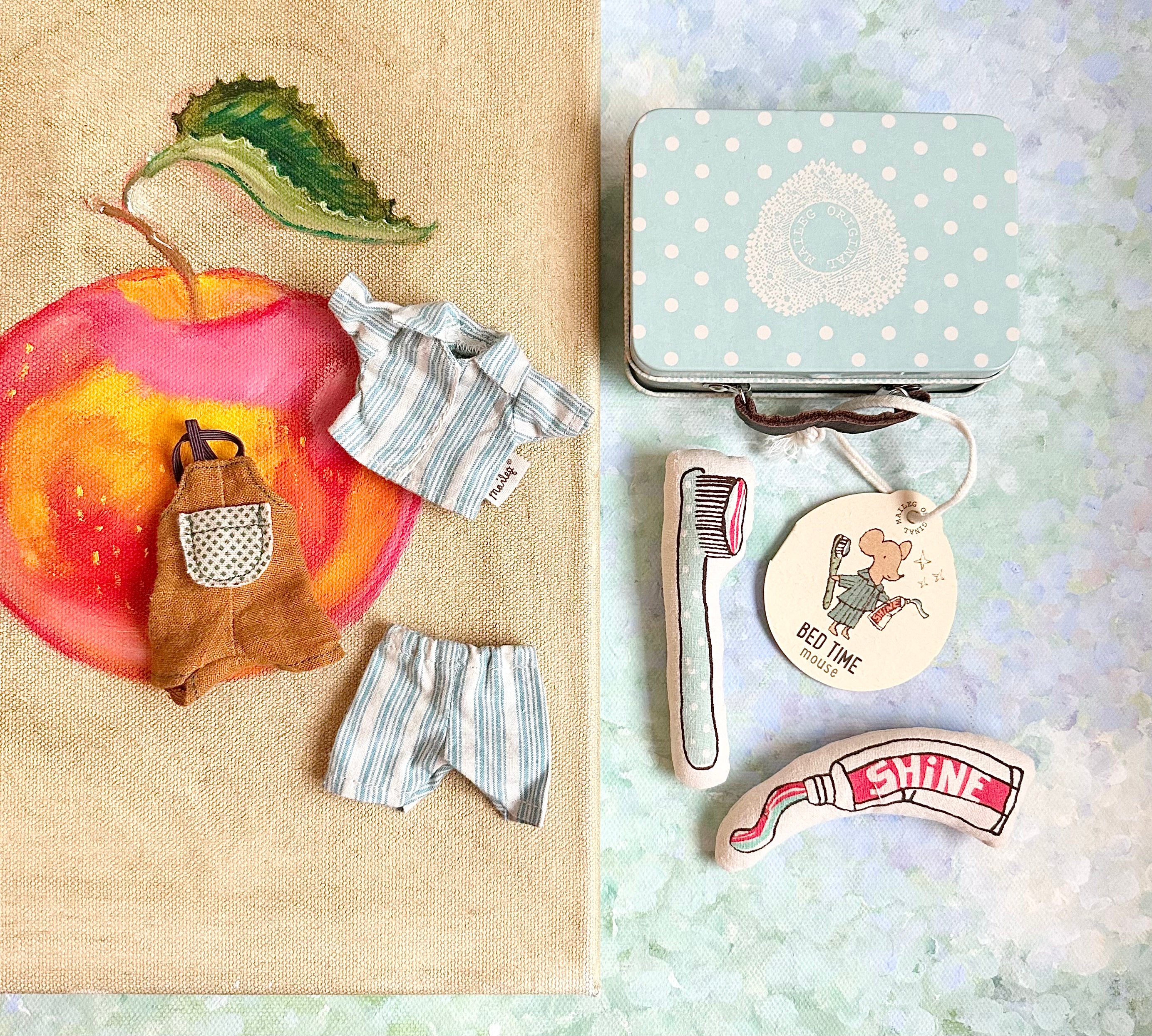 Mouse Bed Time Set in Suitcase - 2016