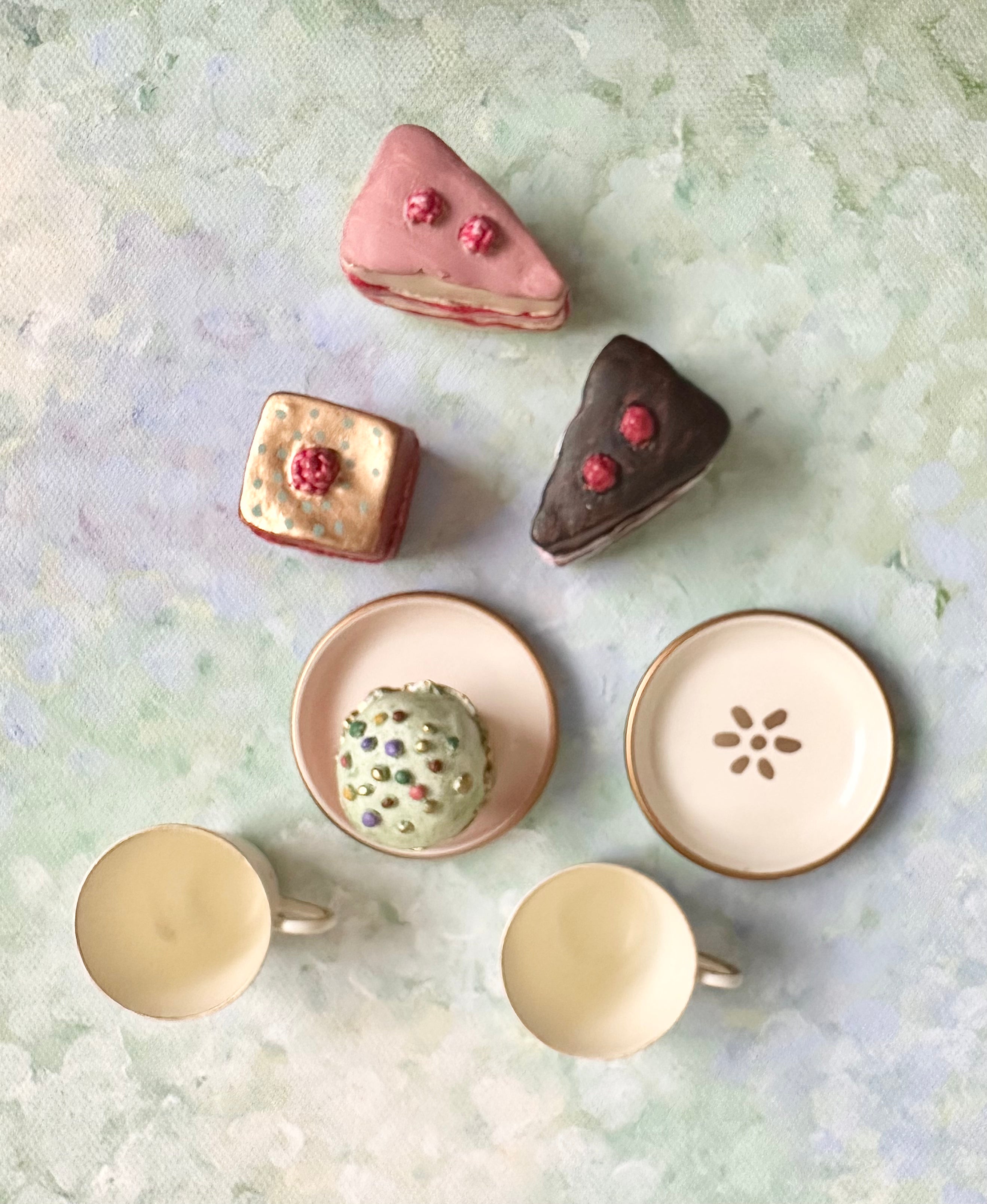 Cakes with Tableware - 2020