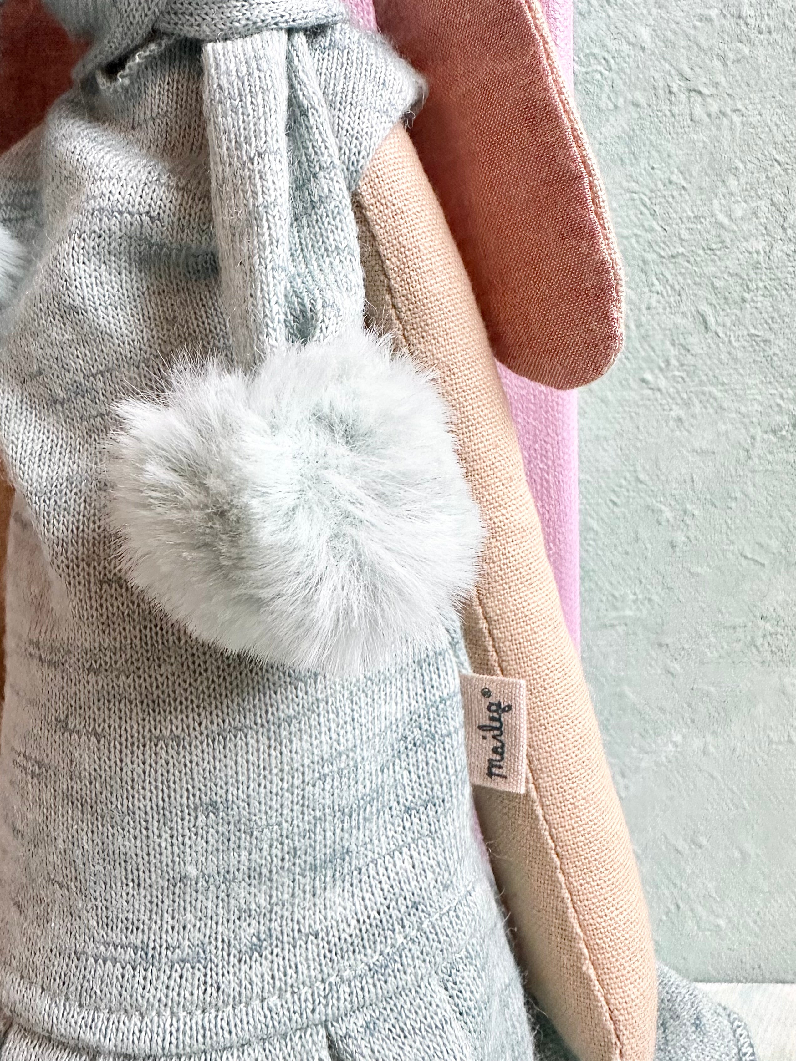 Medium Bunny Wendy - 2016