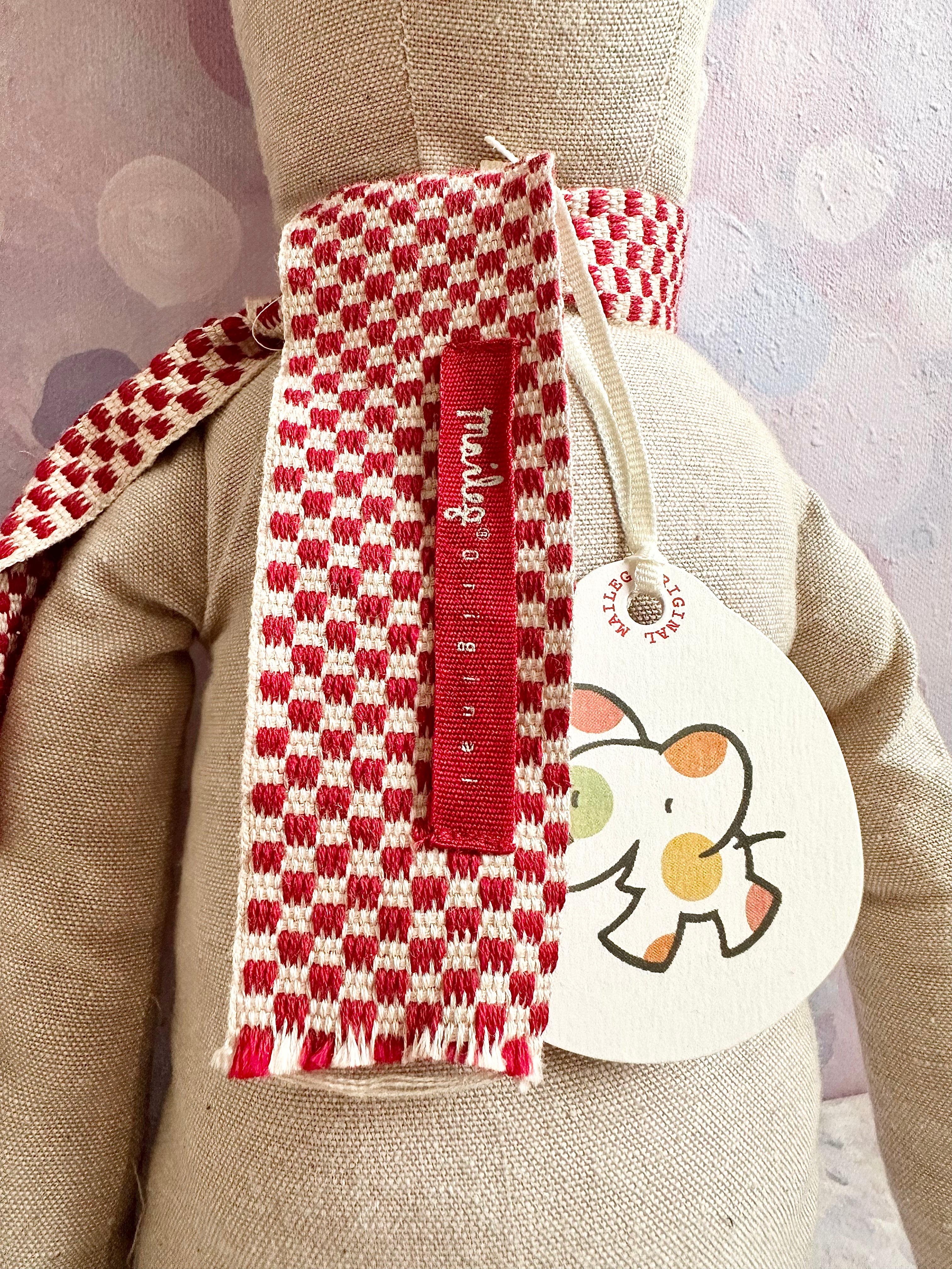 Medium Vanilla Reindeer - 2011